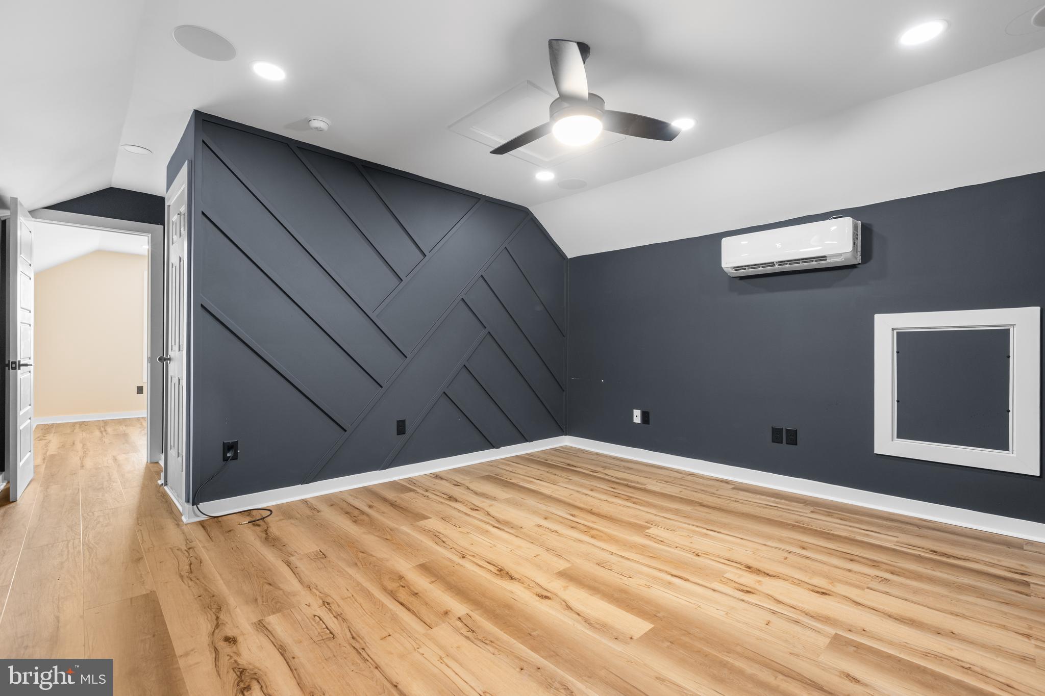 180 KINGSMILL DRIVE