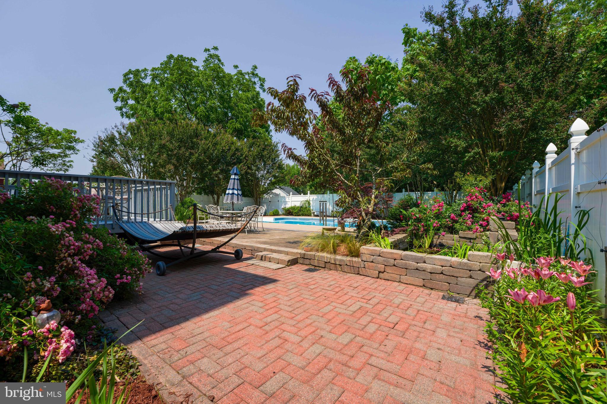 34 N ERIN AVENUE