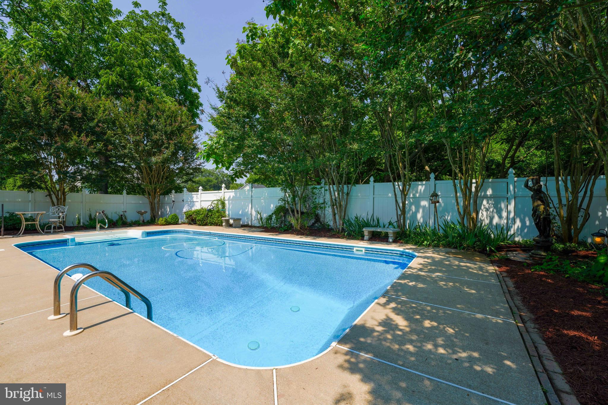 34 N ERIN AVENUE