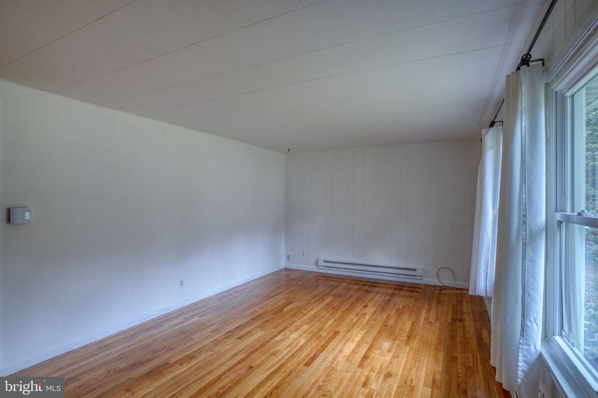 803 NE 10TH STREET
