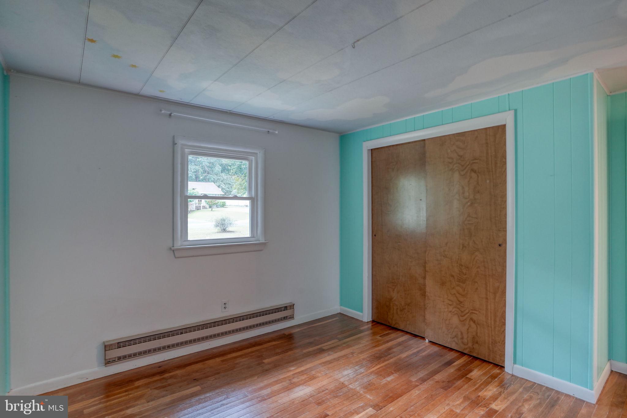 803 NE 10TH STREET