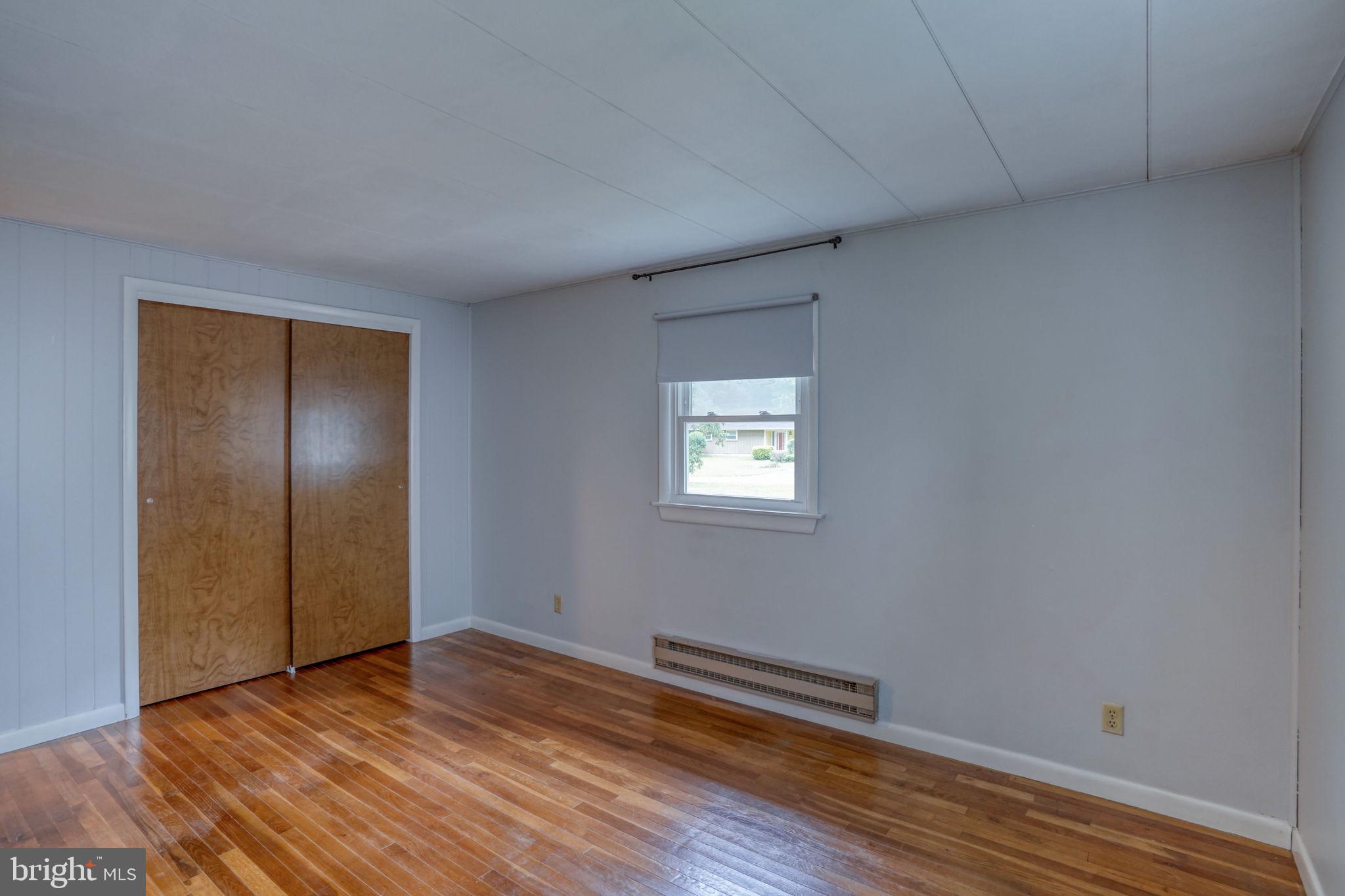 803 NE 10TH STREET