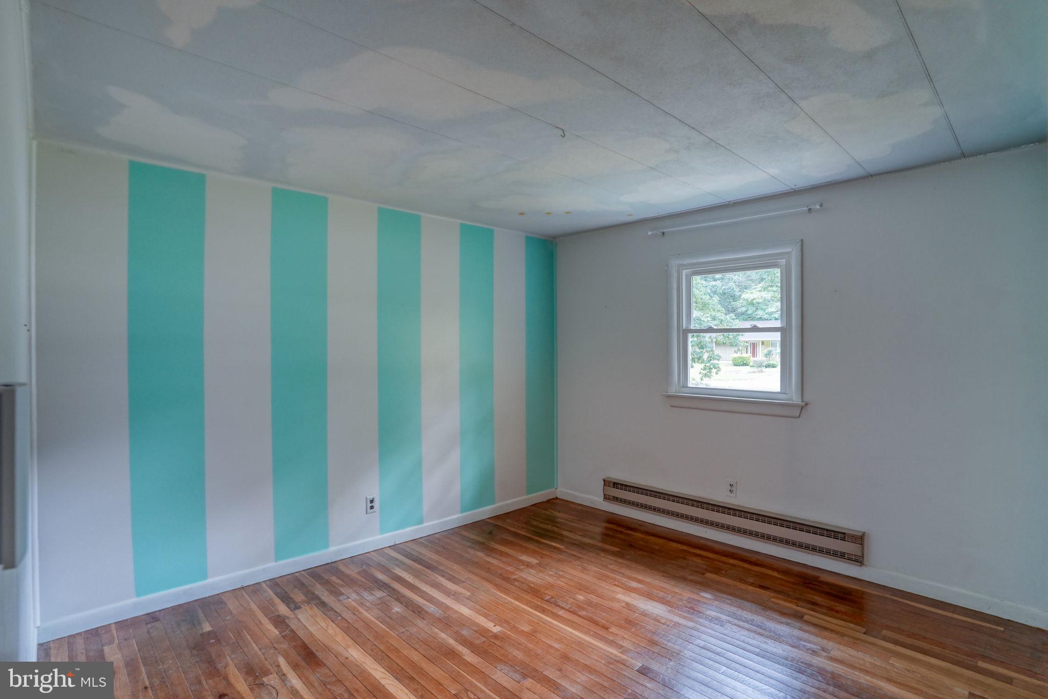803 NE 10TH STREET