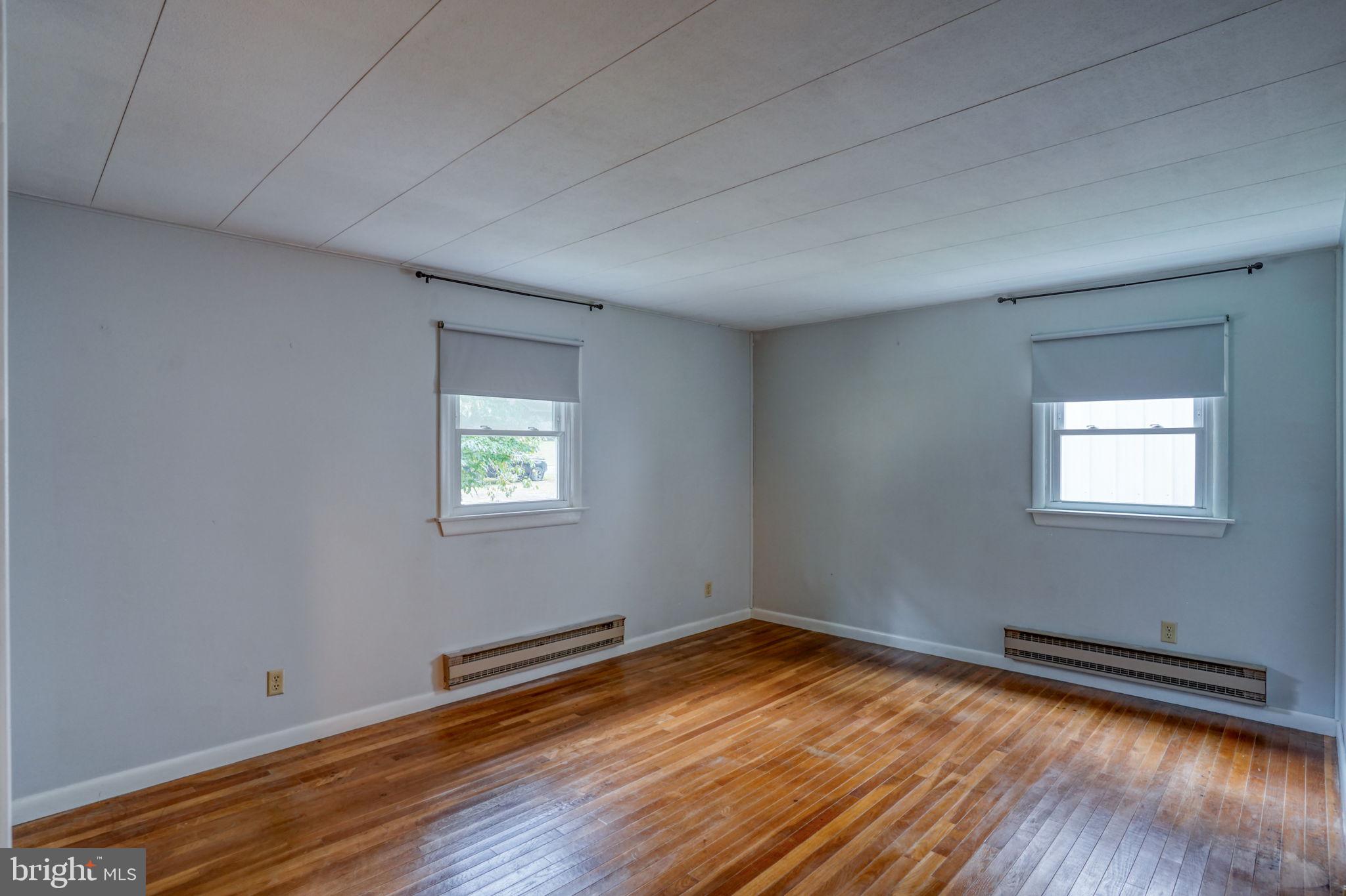 803 NE 10TH STREET