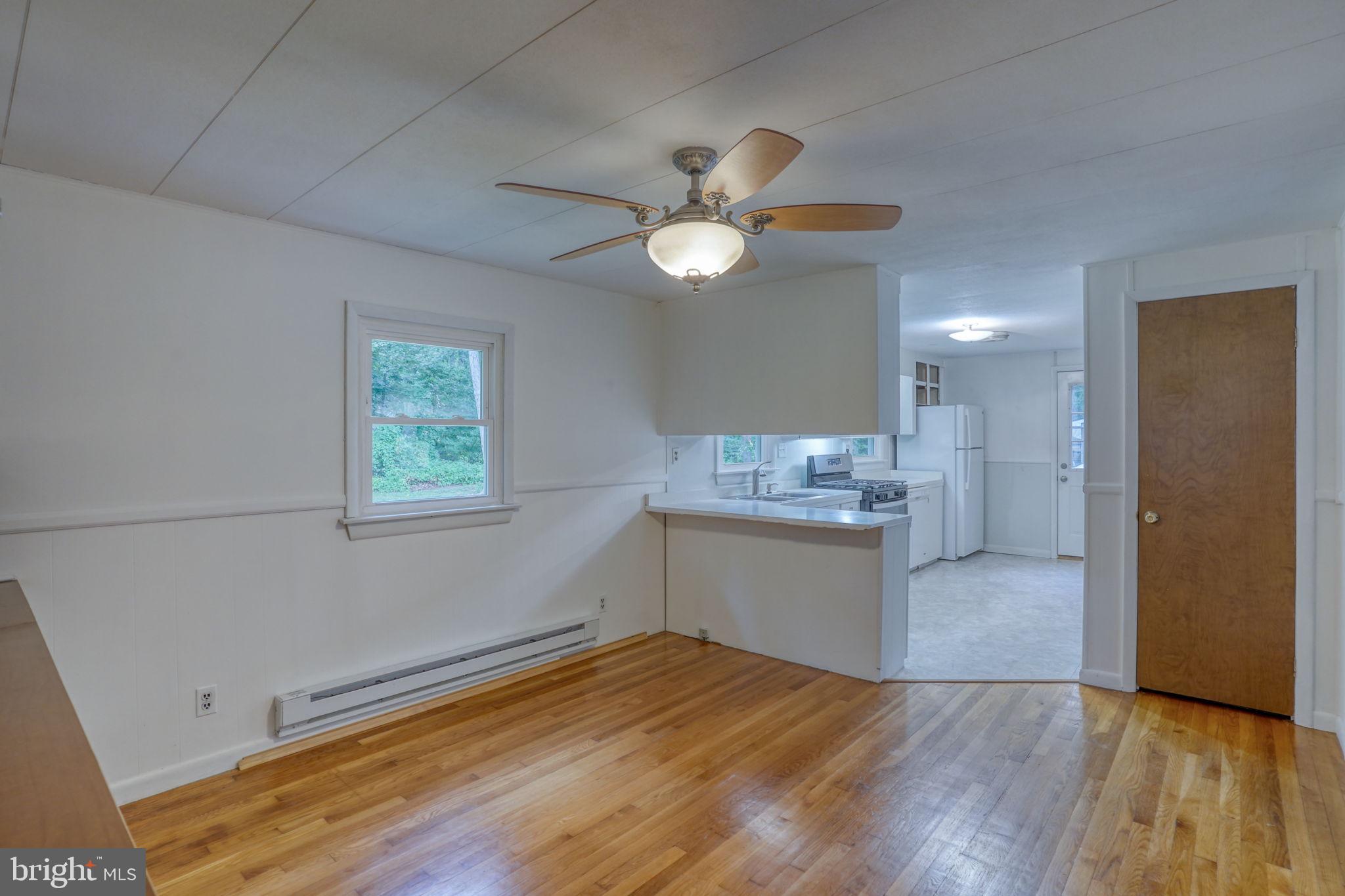 803 NE 10TH STREET
