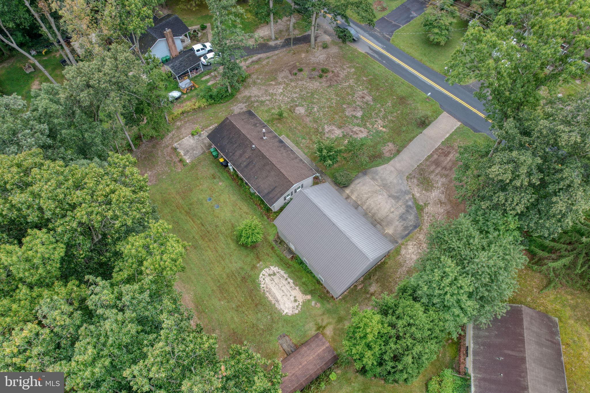 803 NE 10TH STREET
