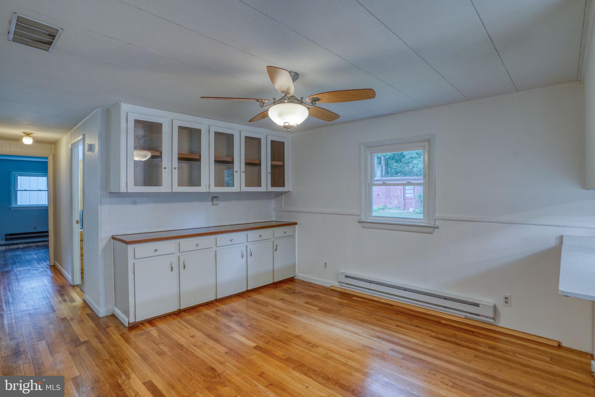 803 NE 10TH STREET