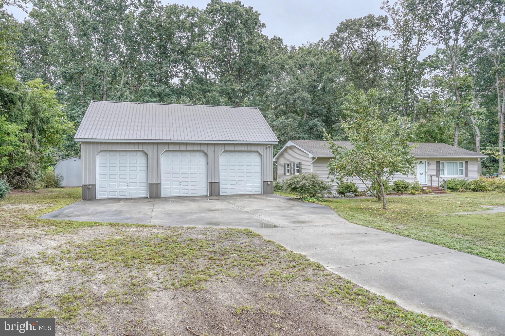 803 NE 10TH STREET