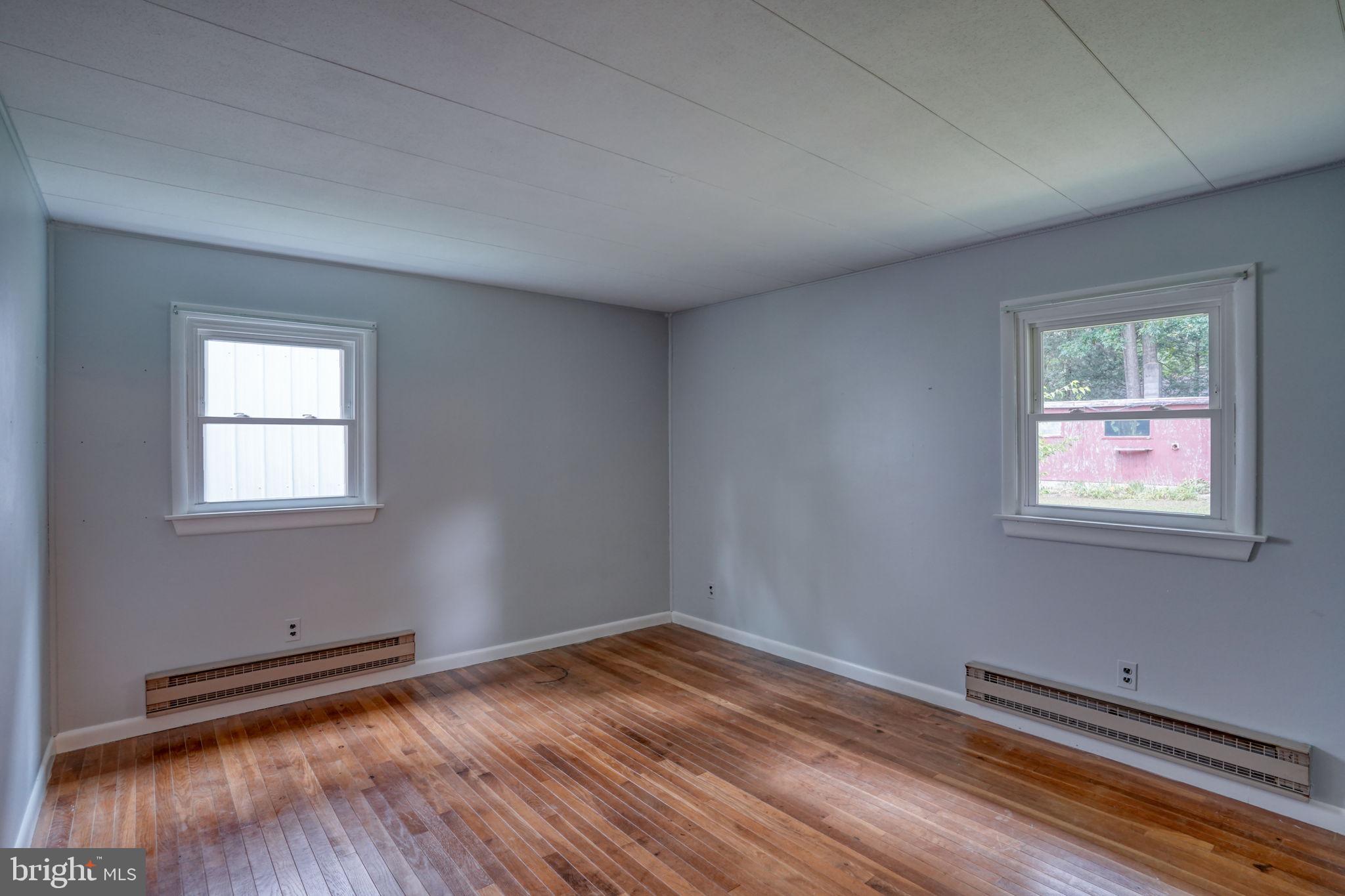 803 NE 10TH STREET