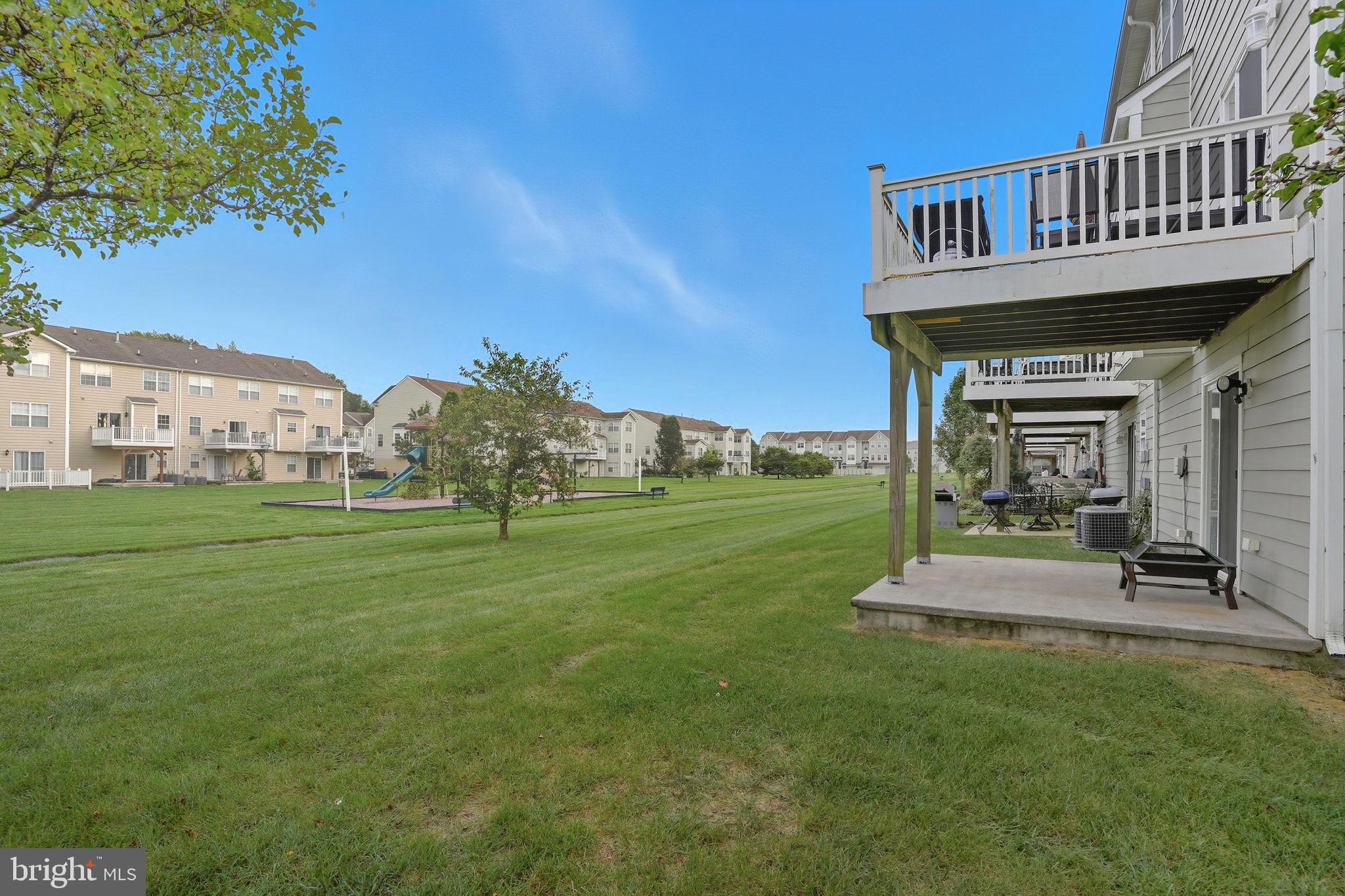 175 LEXINGTON PLACE