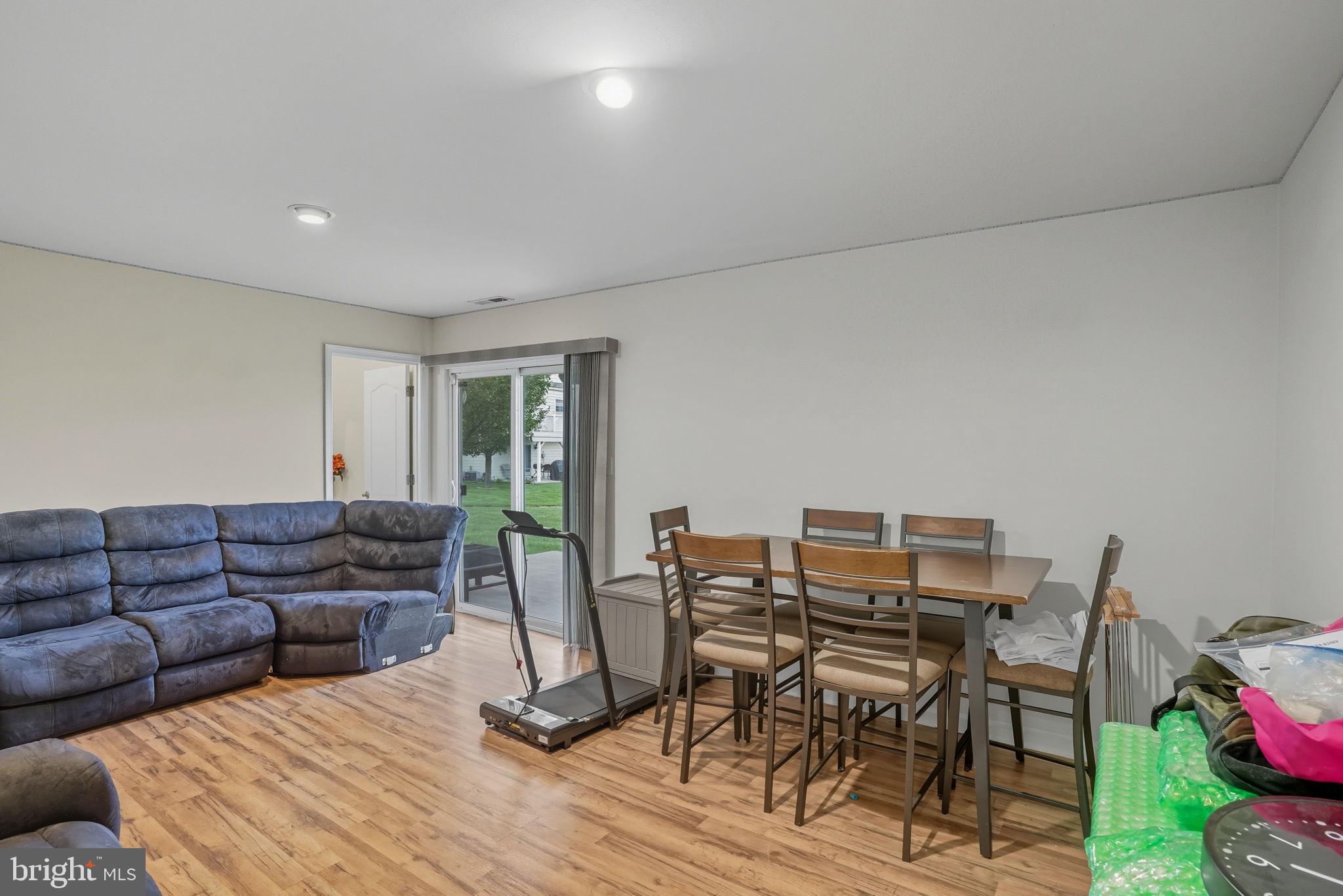 175 LEXINGTON PLACE