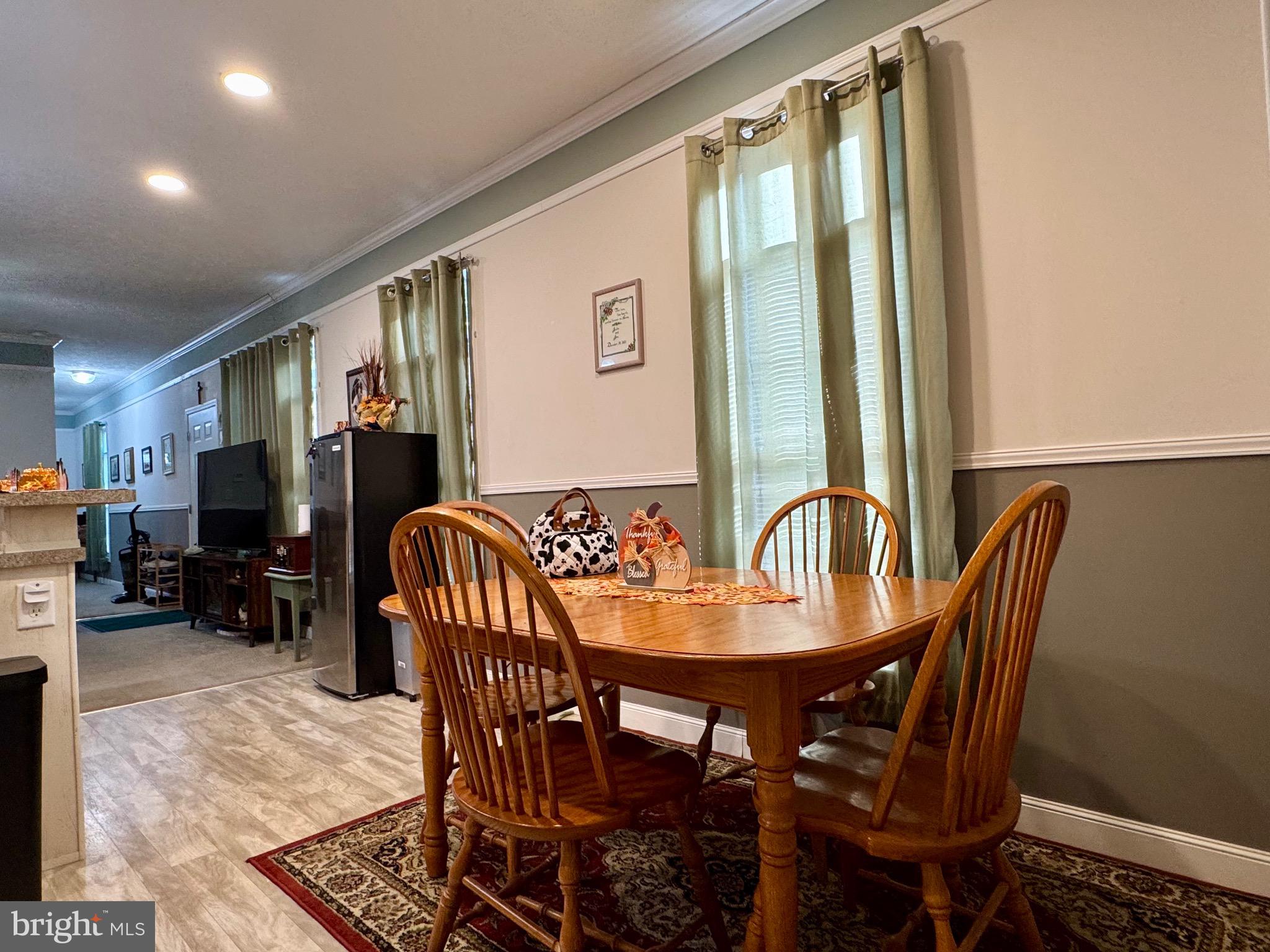 59 N HENDRICKS LANE