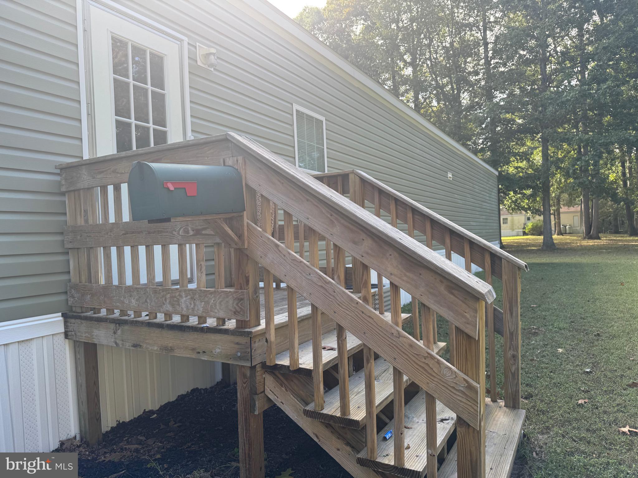 59 N HENDRICKS LANE