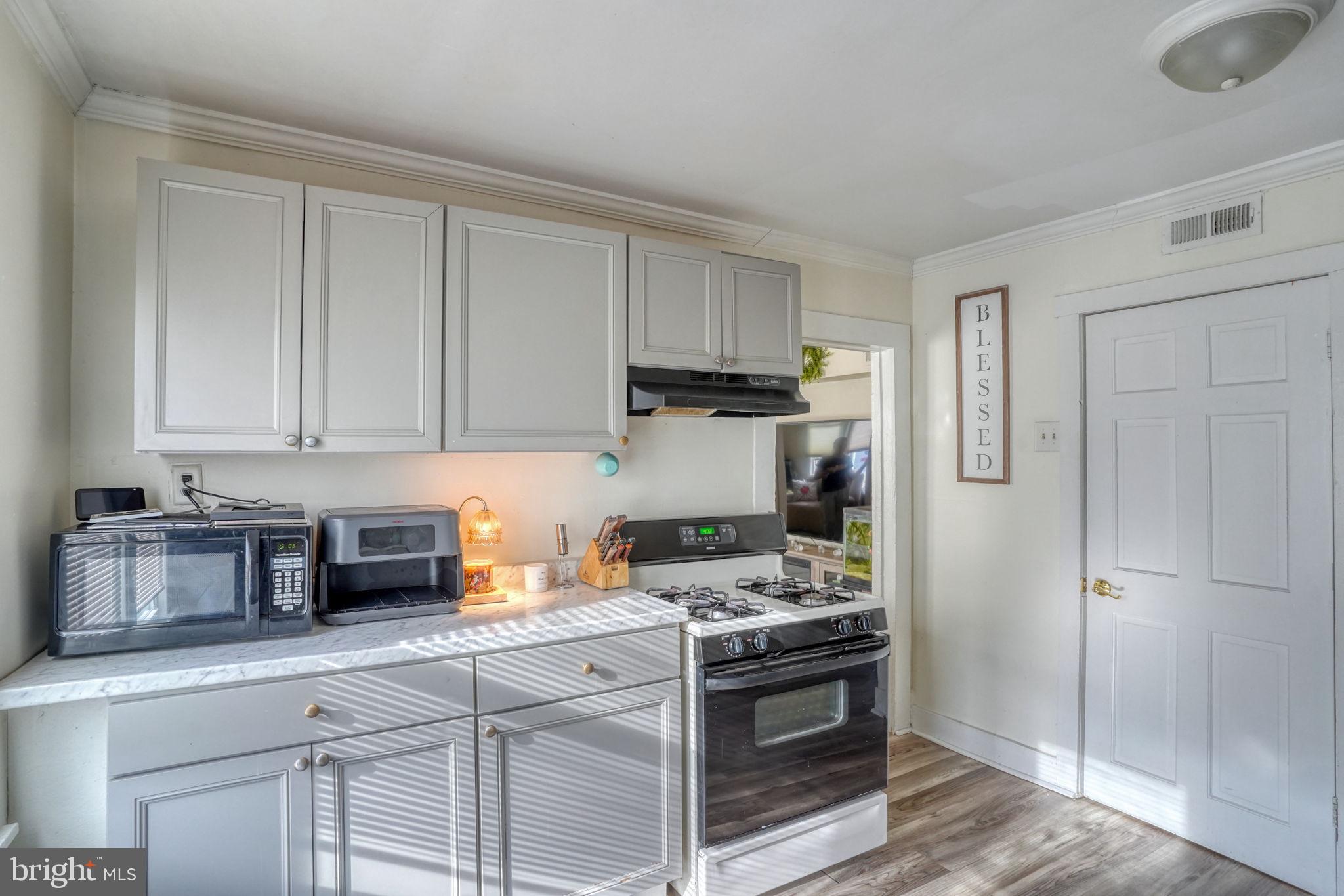 23-25 CLARK STREET