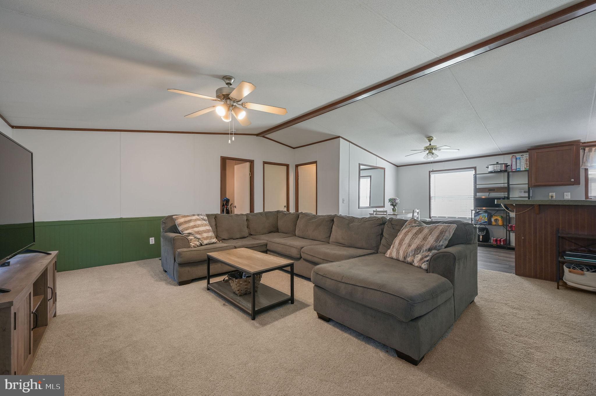 33 HEDGEROW HOLLOW ROAD 33
