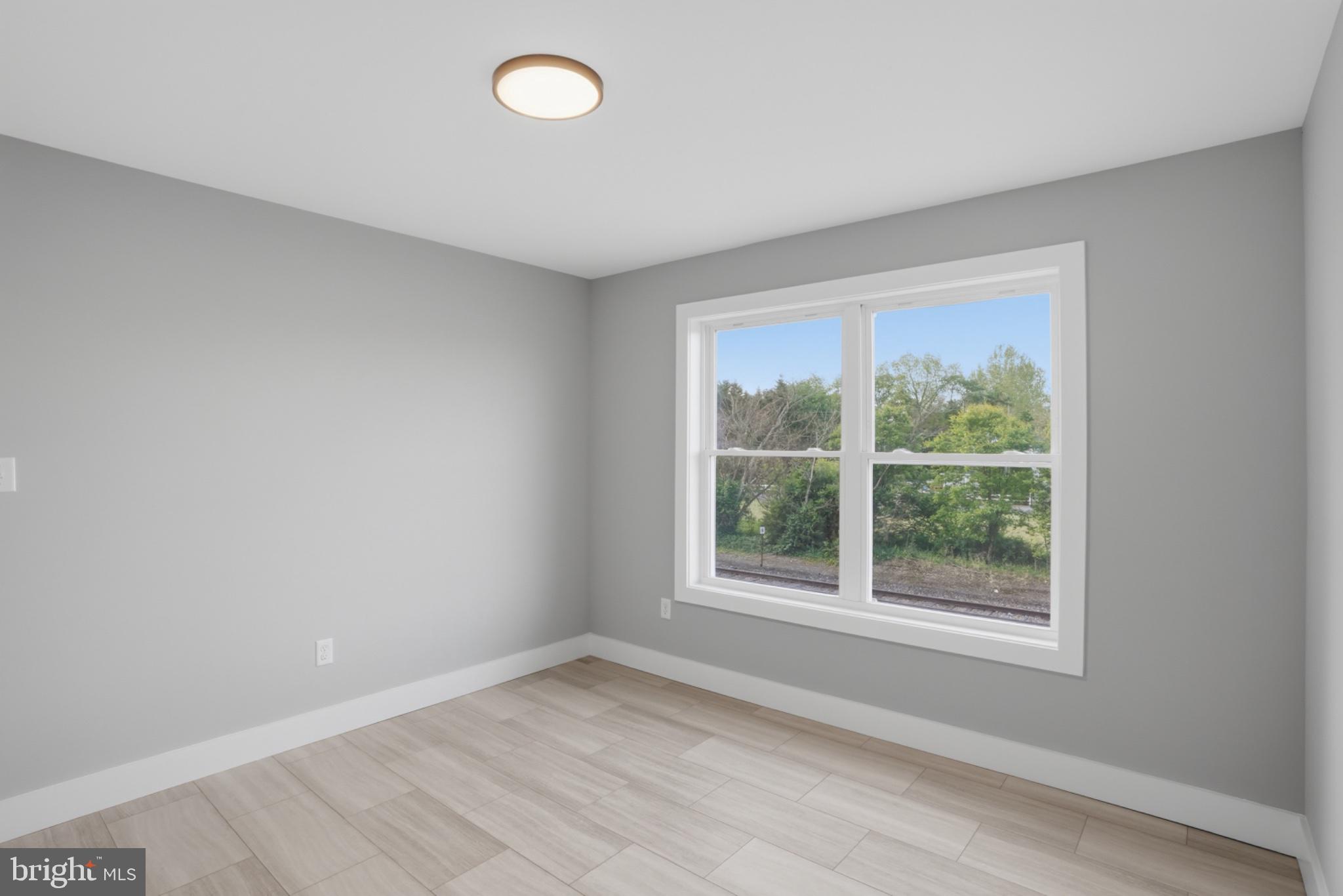 117 RAILROAD AVENUE