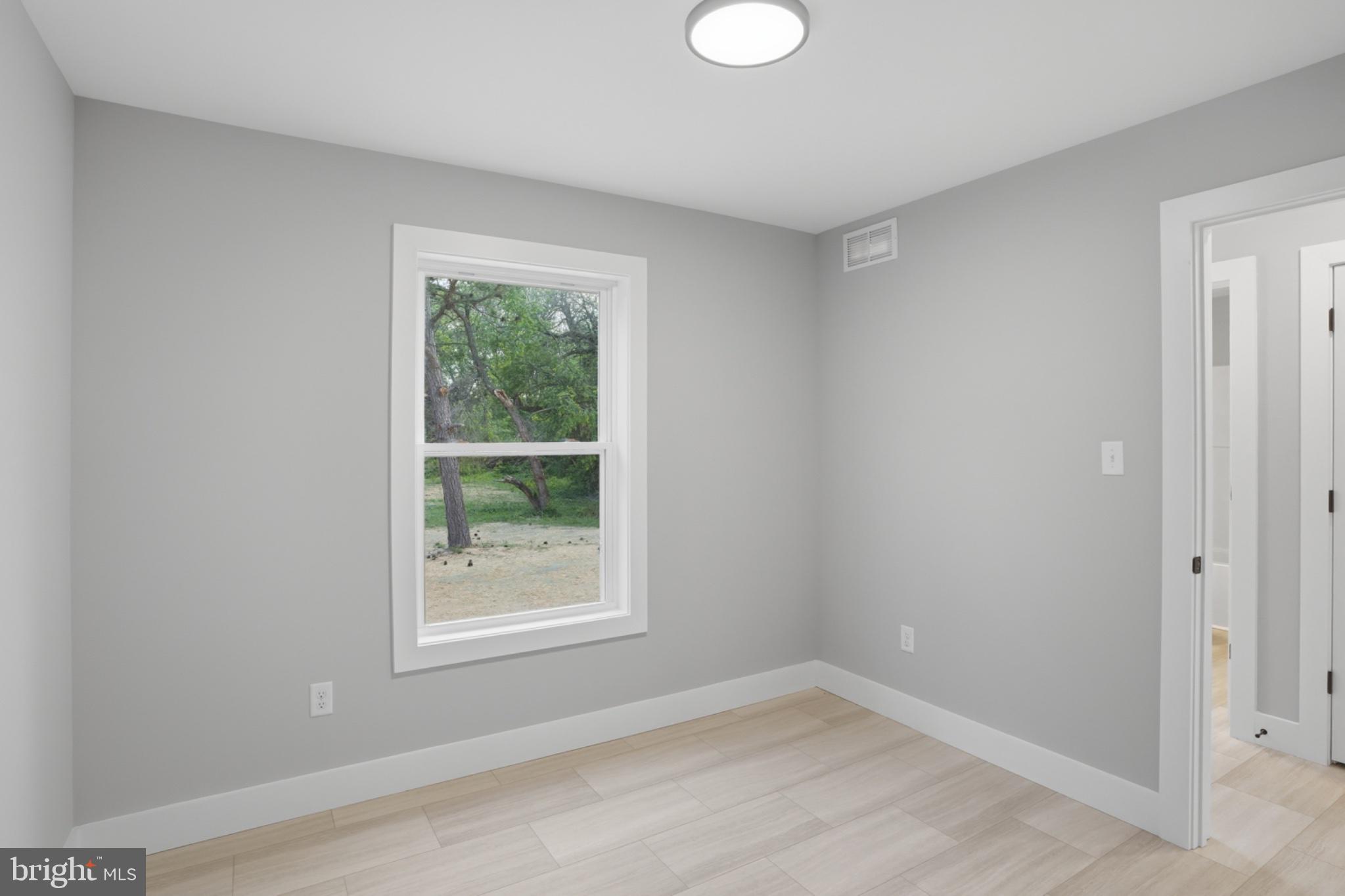 117 RAILROAD AVENUE