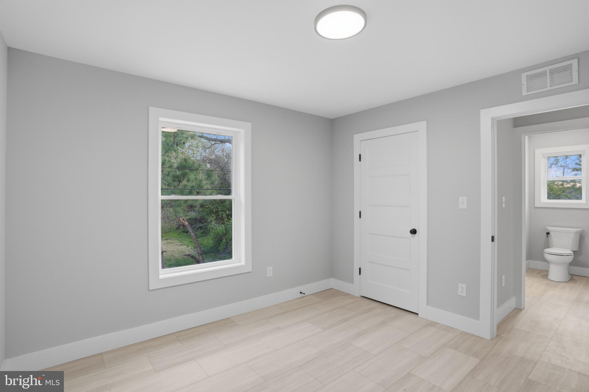117 RAILROAD AVENUE