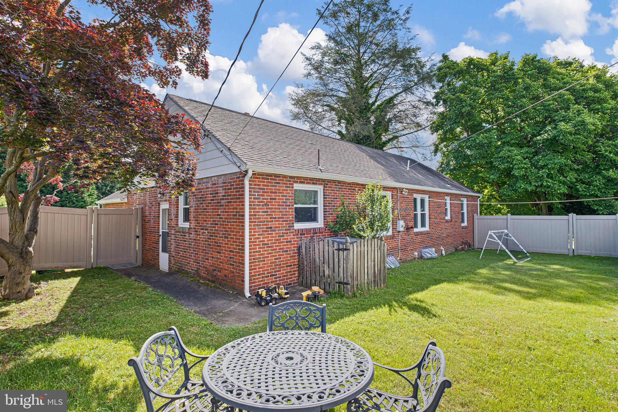 30 E DALE ROAD
