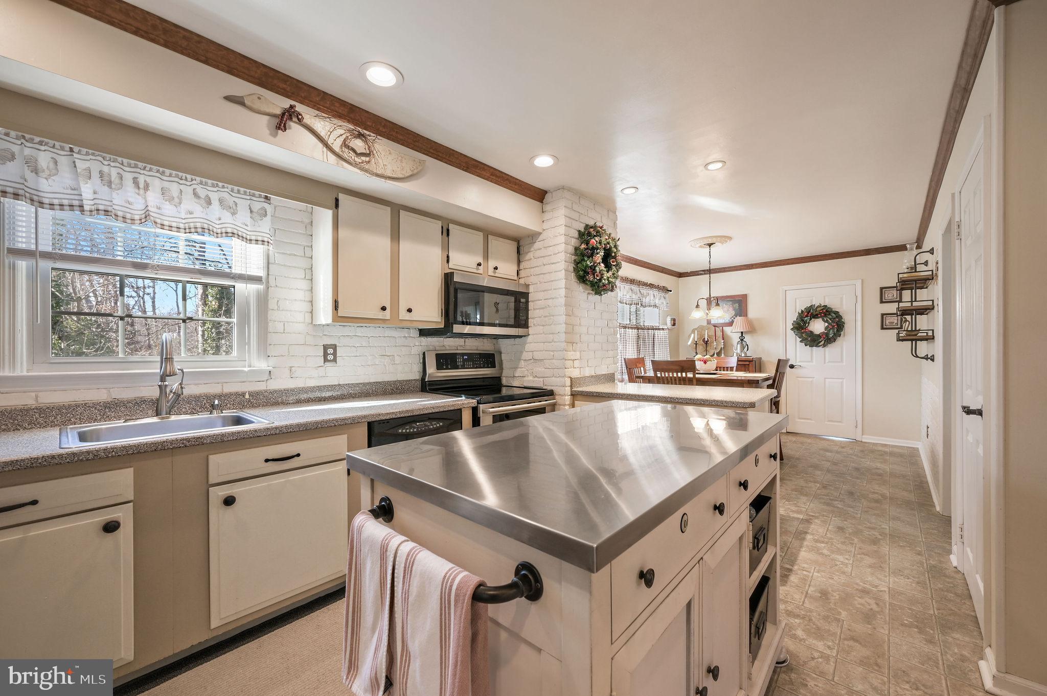 18 TIMBER CREEK LANE