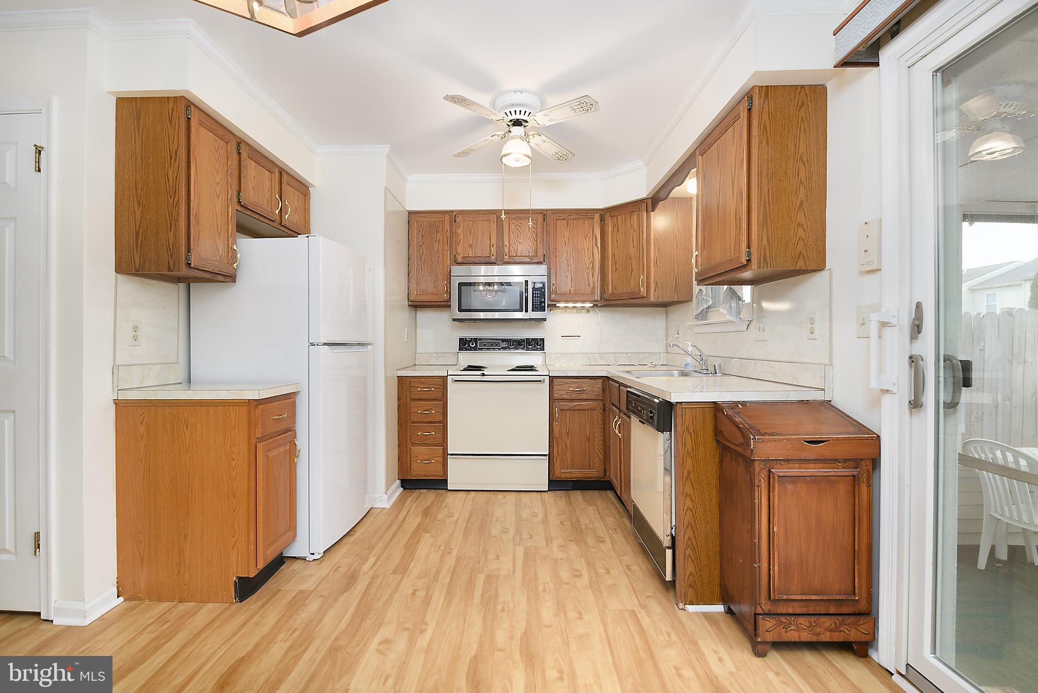 520 SPARROW COURT