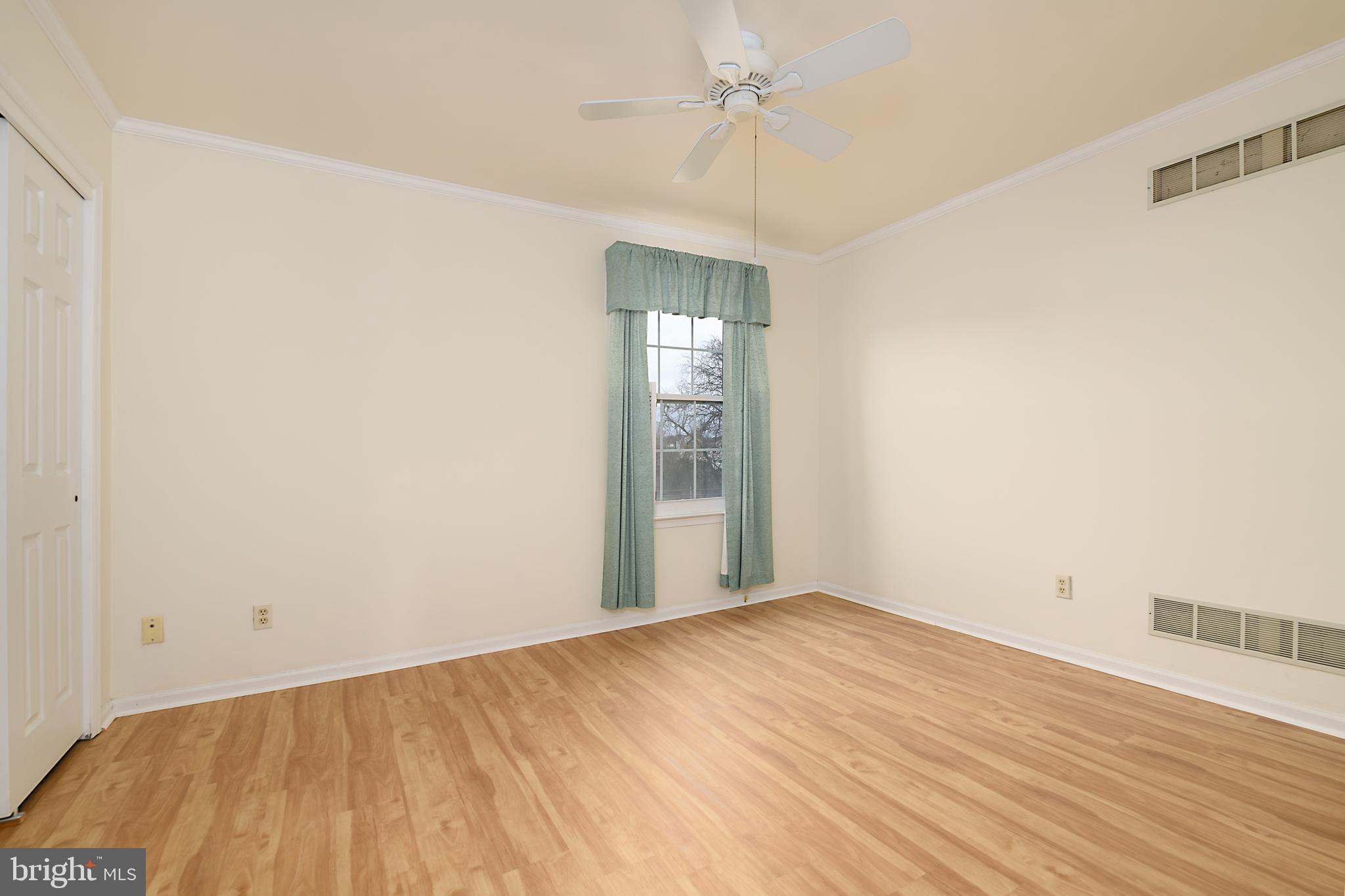 520 SPARROW COURT