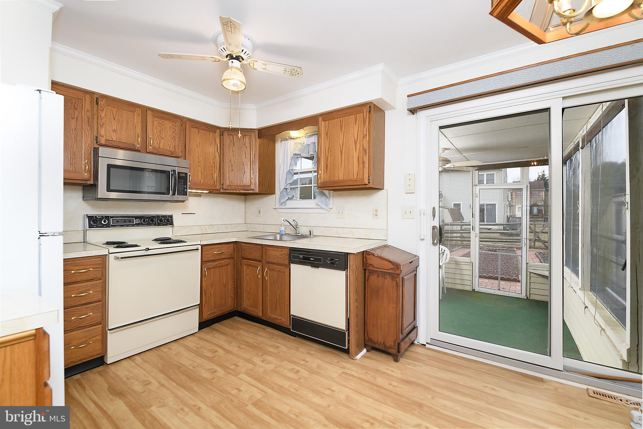 520 SPARROW COURT