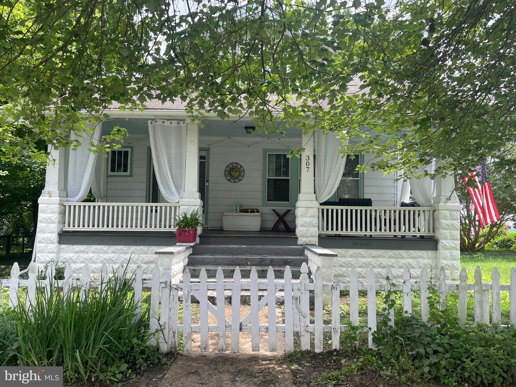 307 CLINTON STREET
