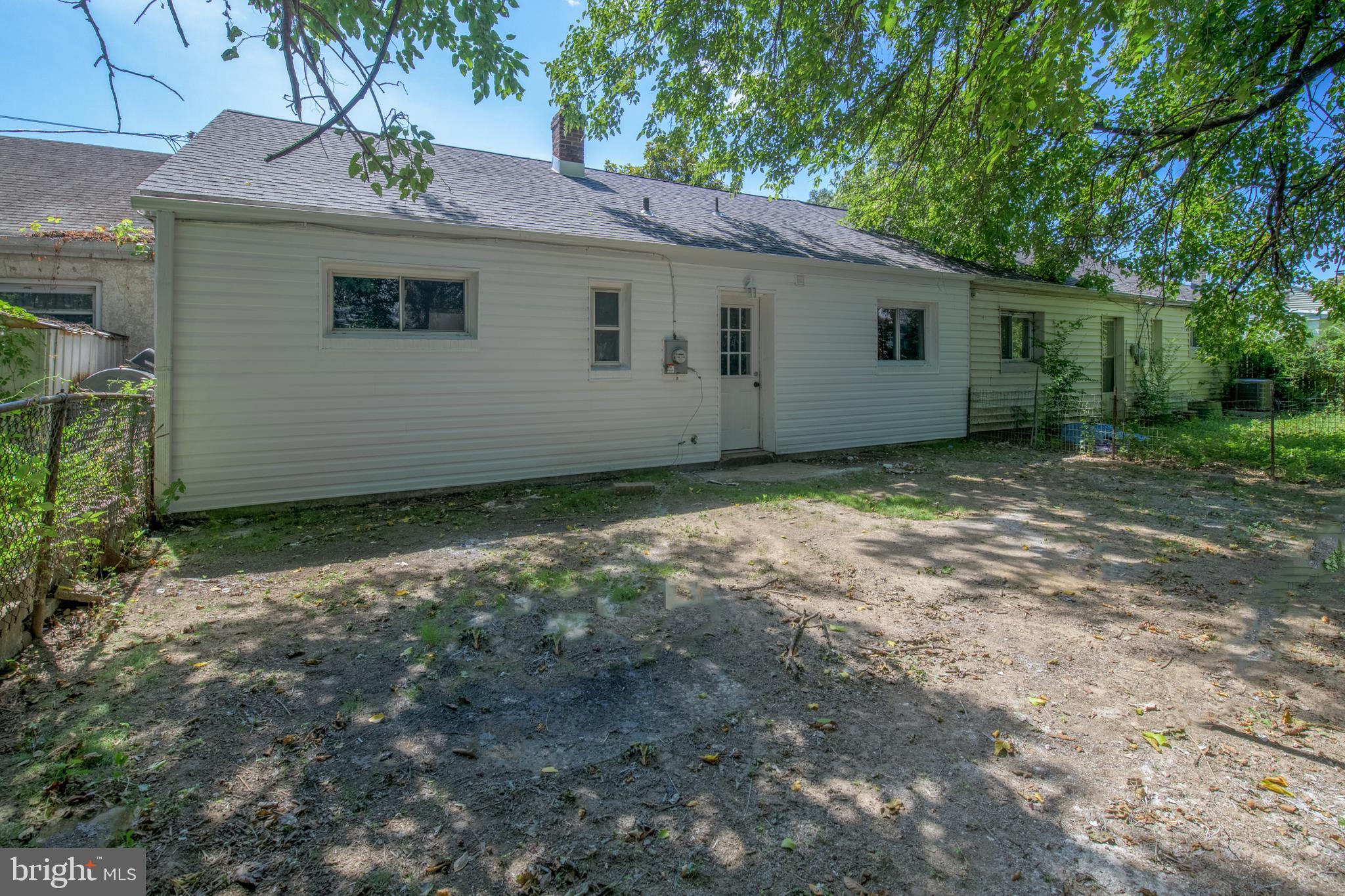 212 LAMBSON LANE