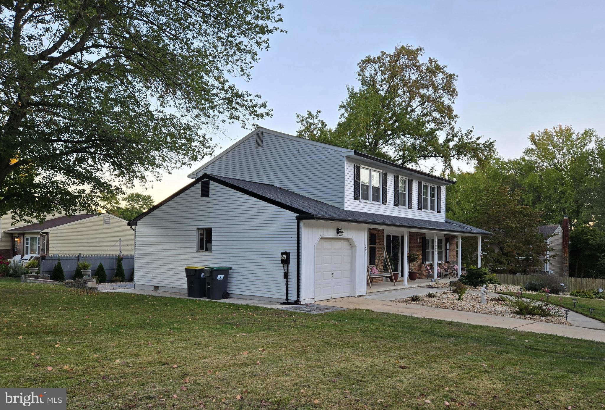 205 E SENECA DRIVE