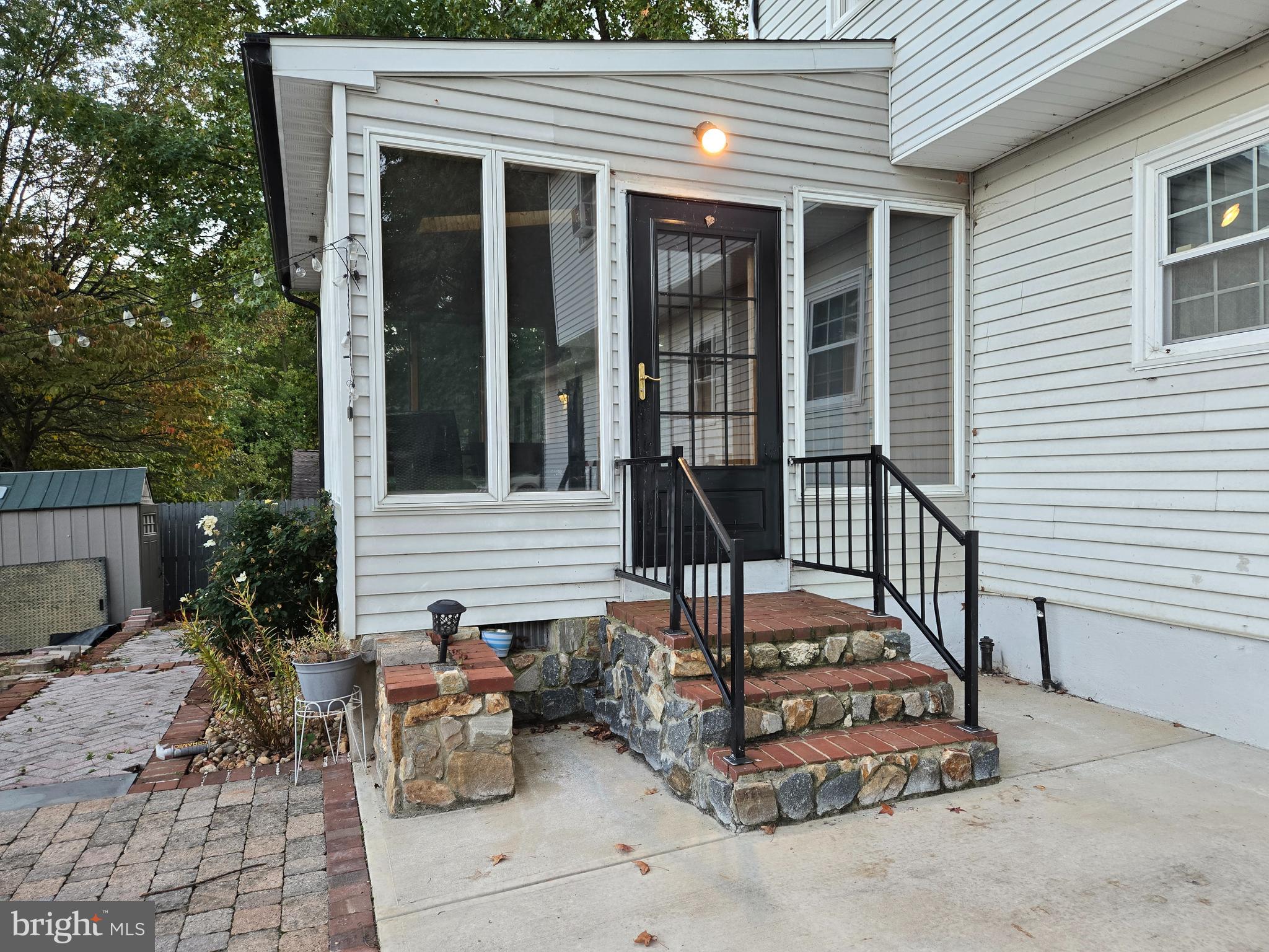 205 E SENECA DRIVE