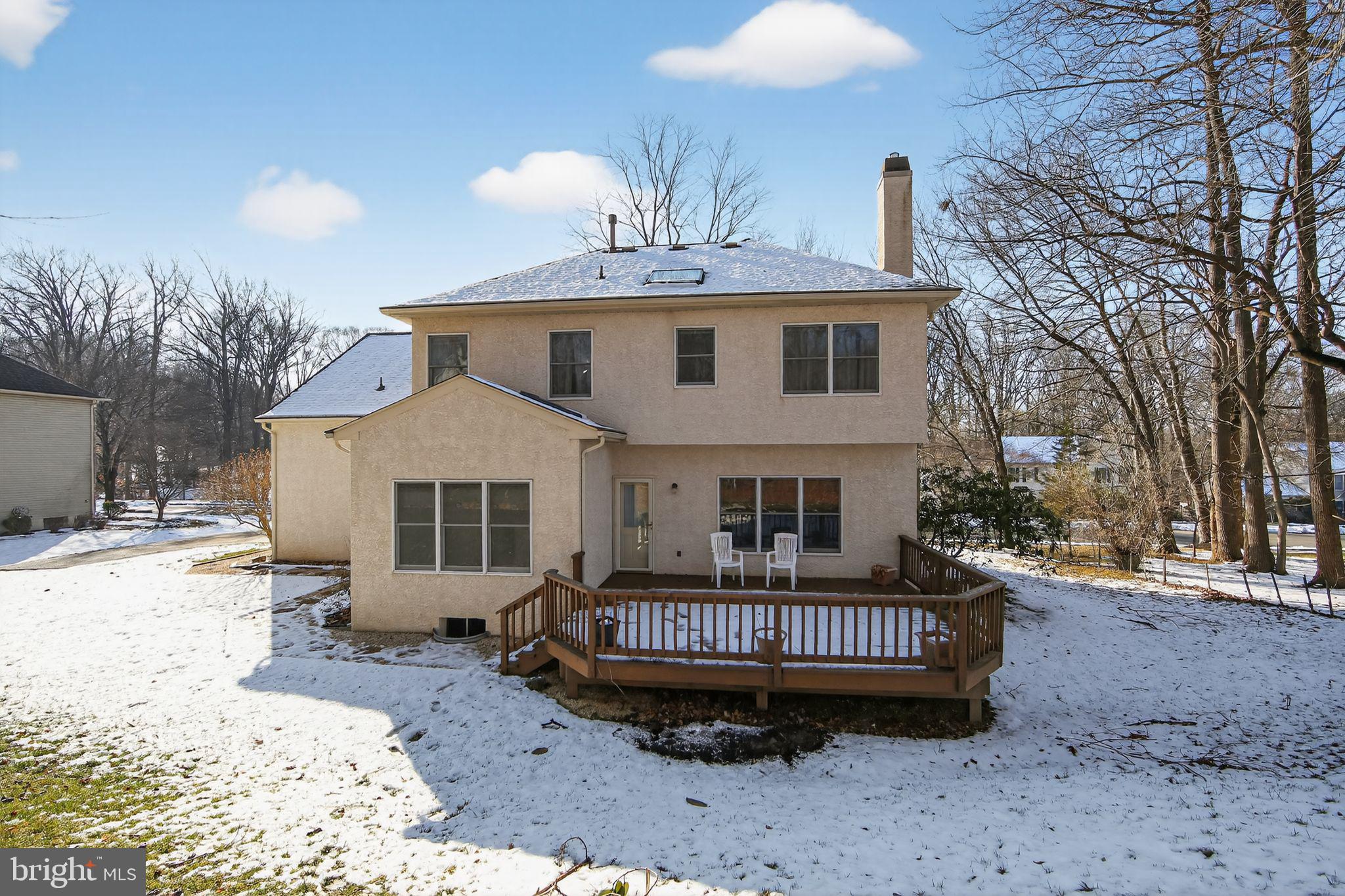 221 CULLEN WAY