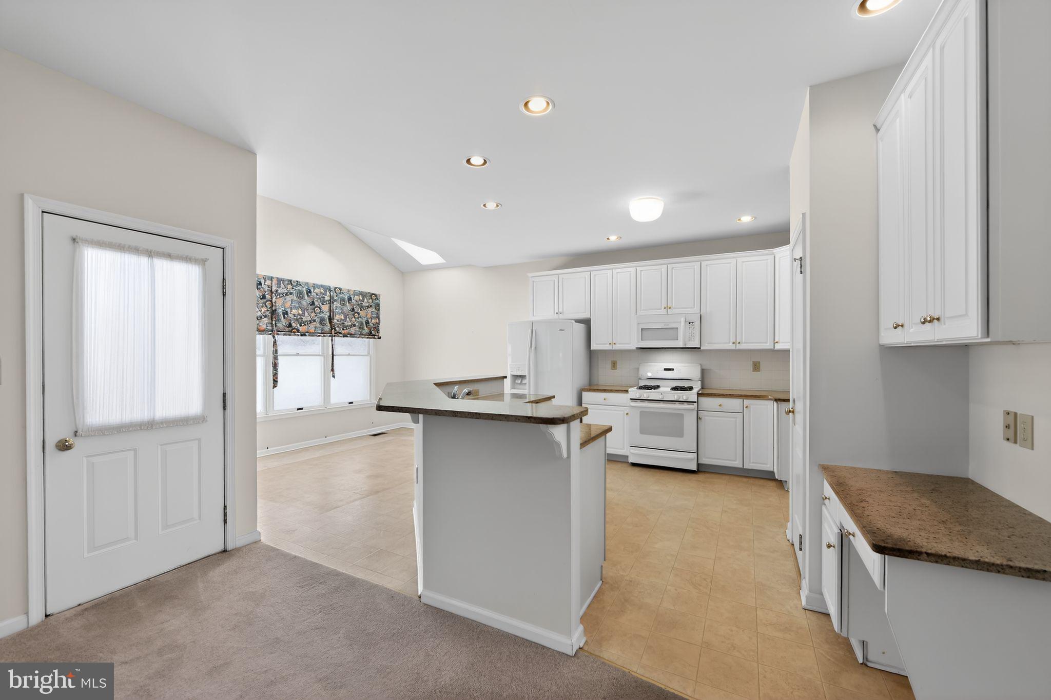 221 CULLEN WAY