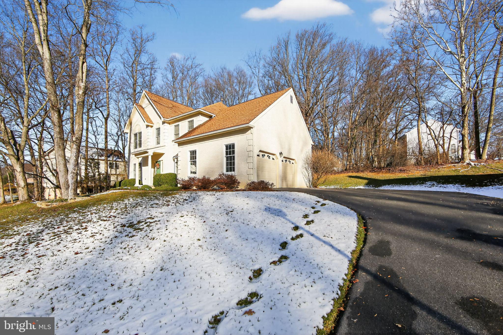 221 CULLEN WAY