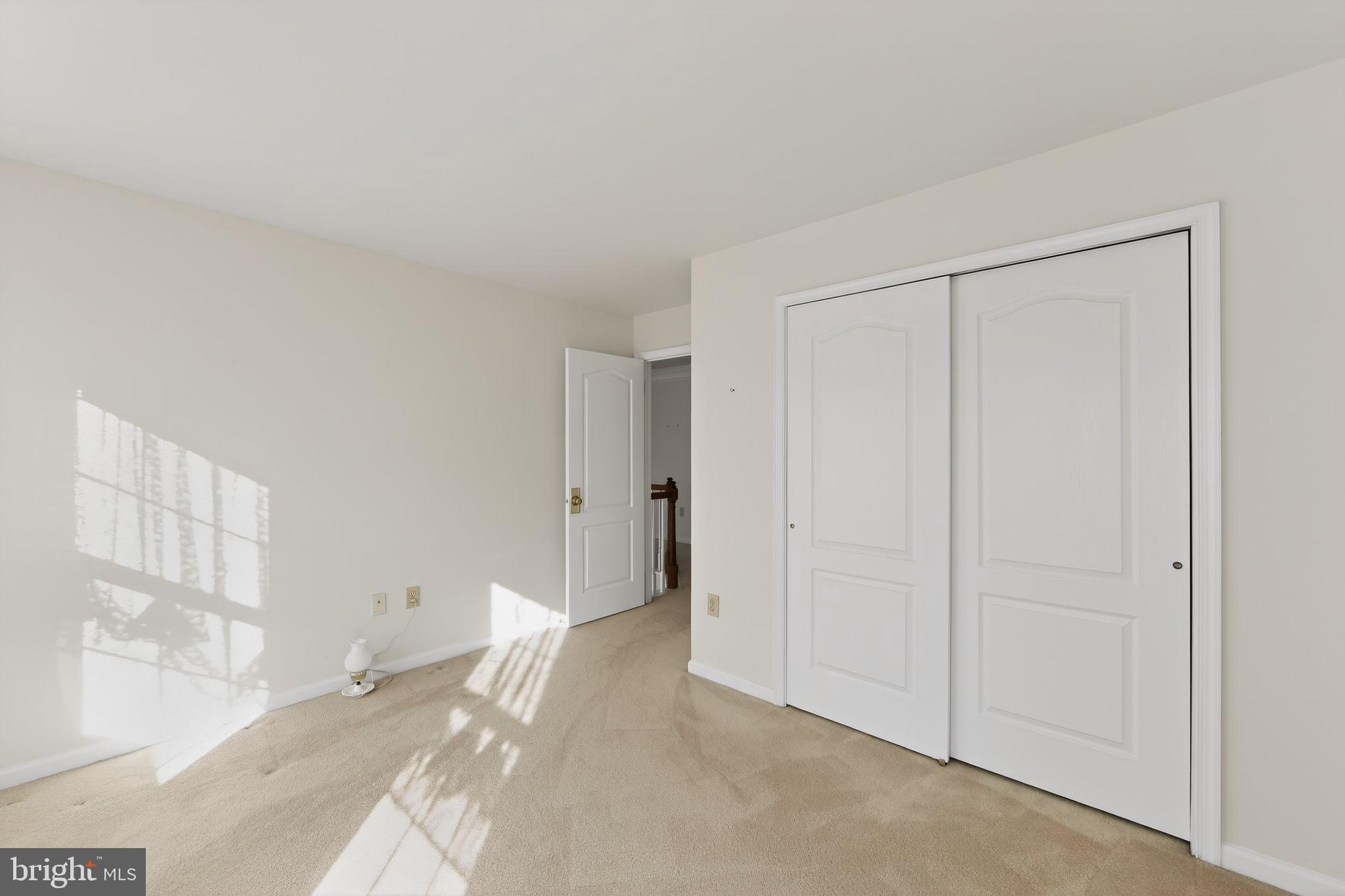 221 CULLEN WAY