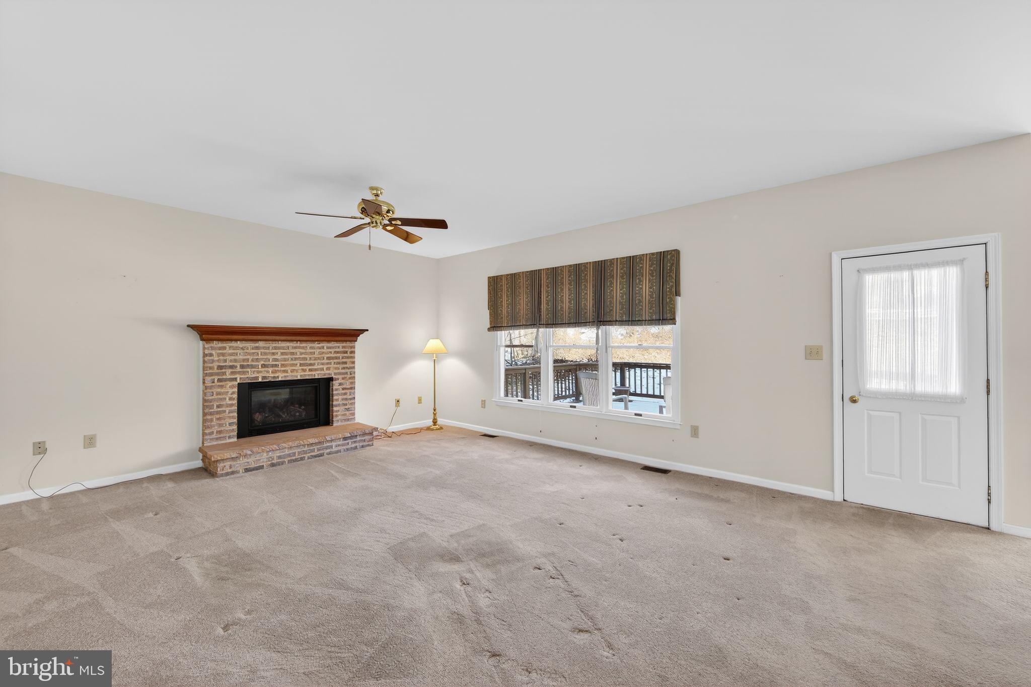 221 CULLEN WAY