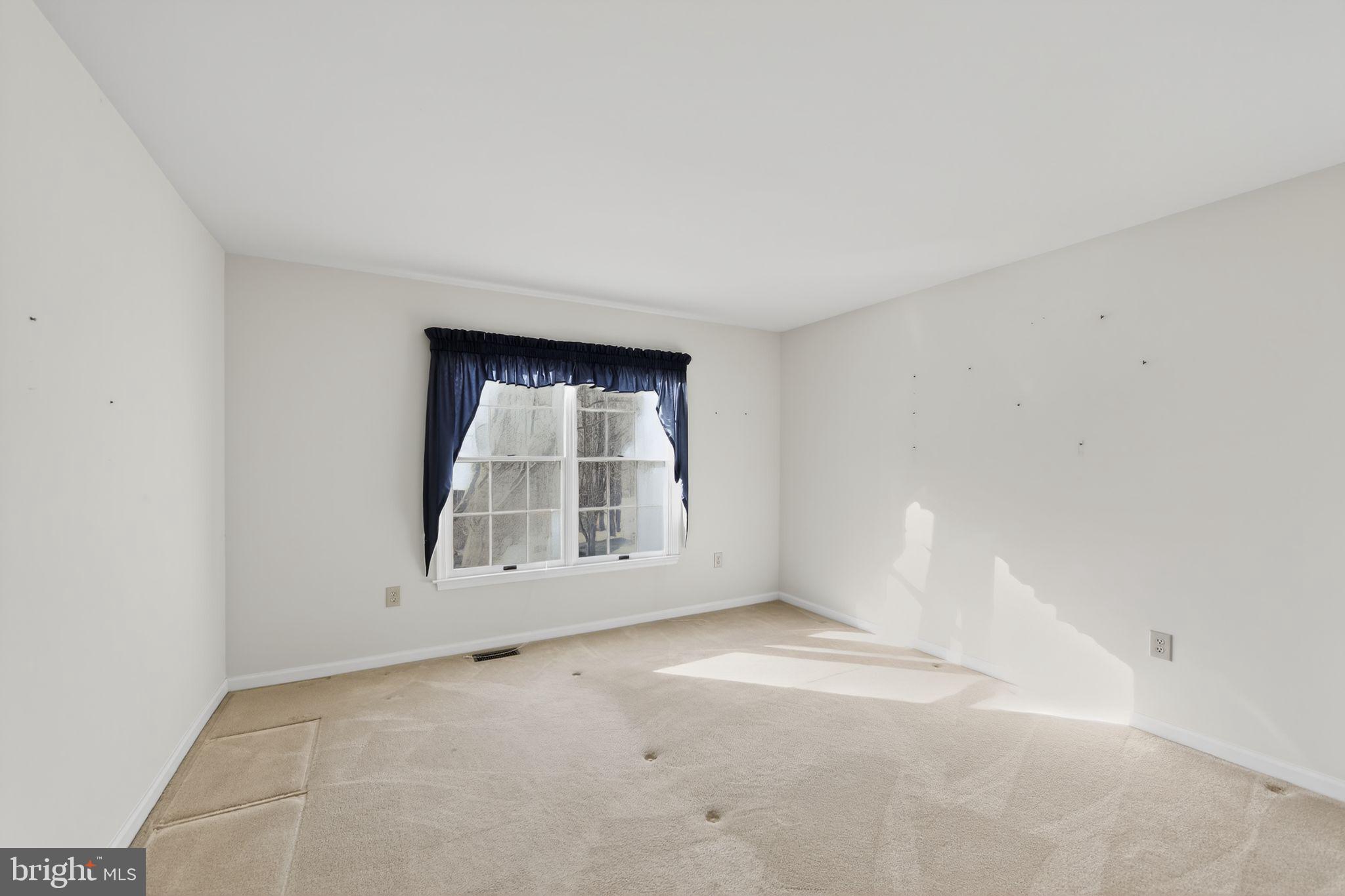 221 CULLEN WAY
