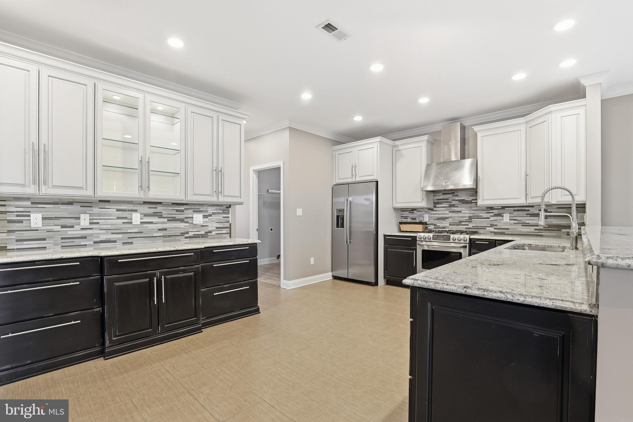 308 ELLENWOOD DRIVE