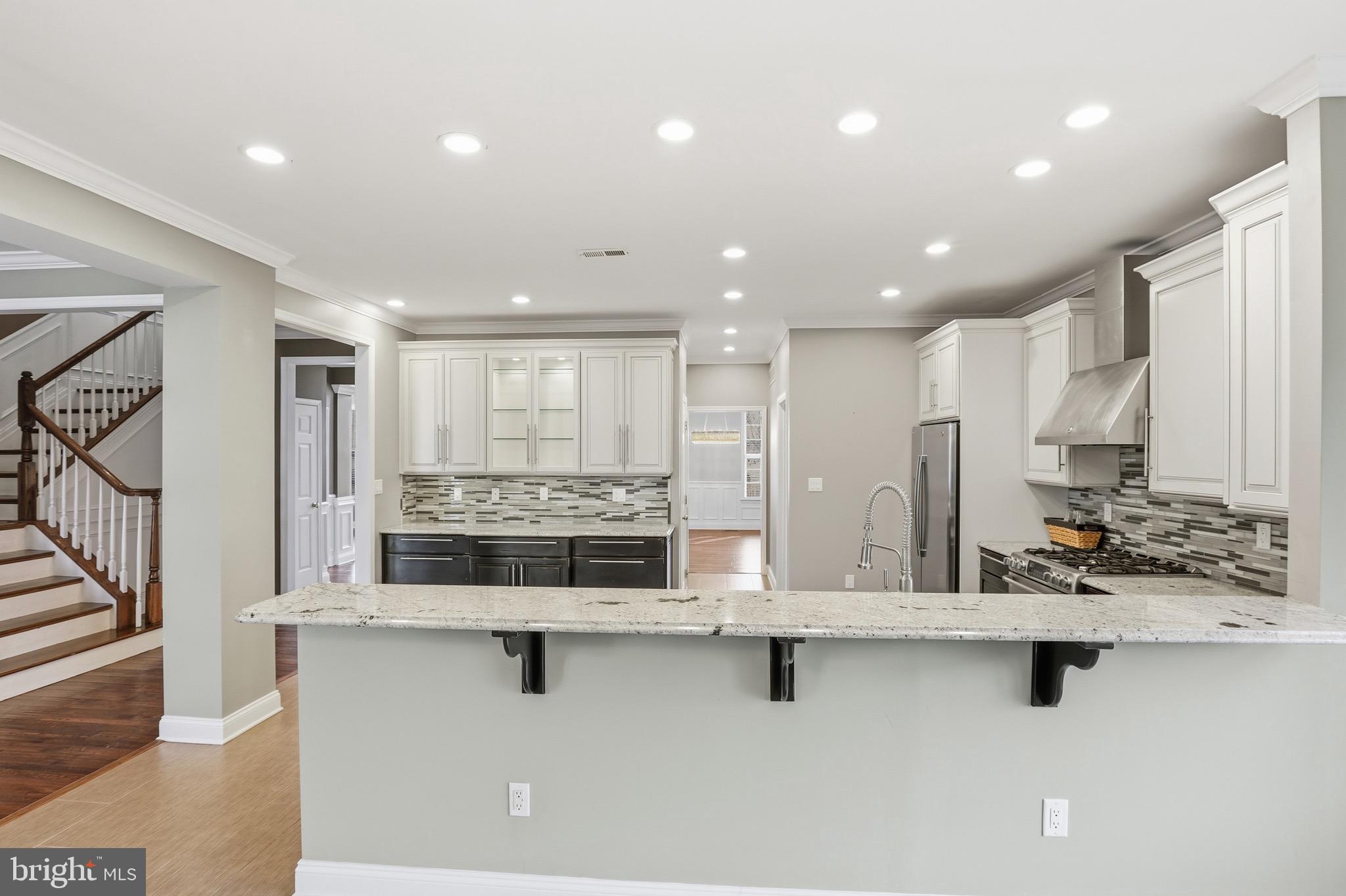 308 ELLENWOOD DRIVE