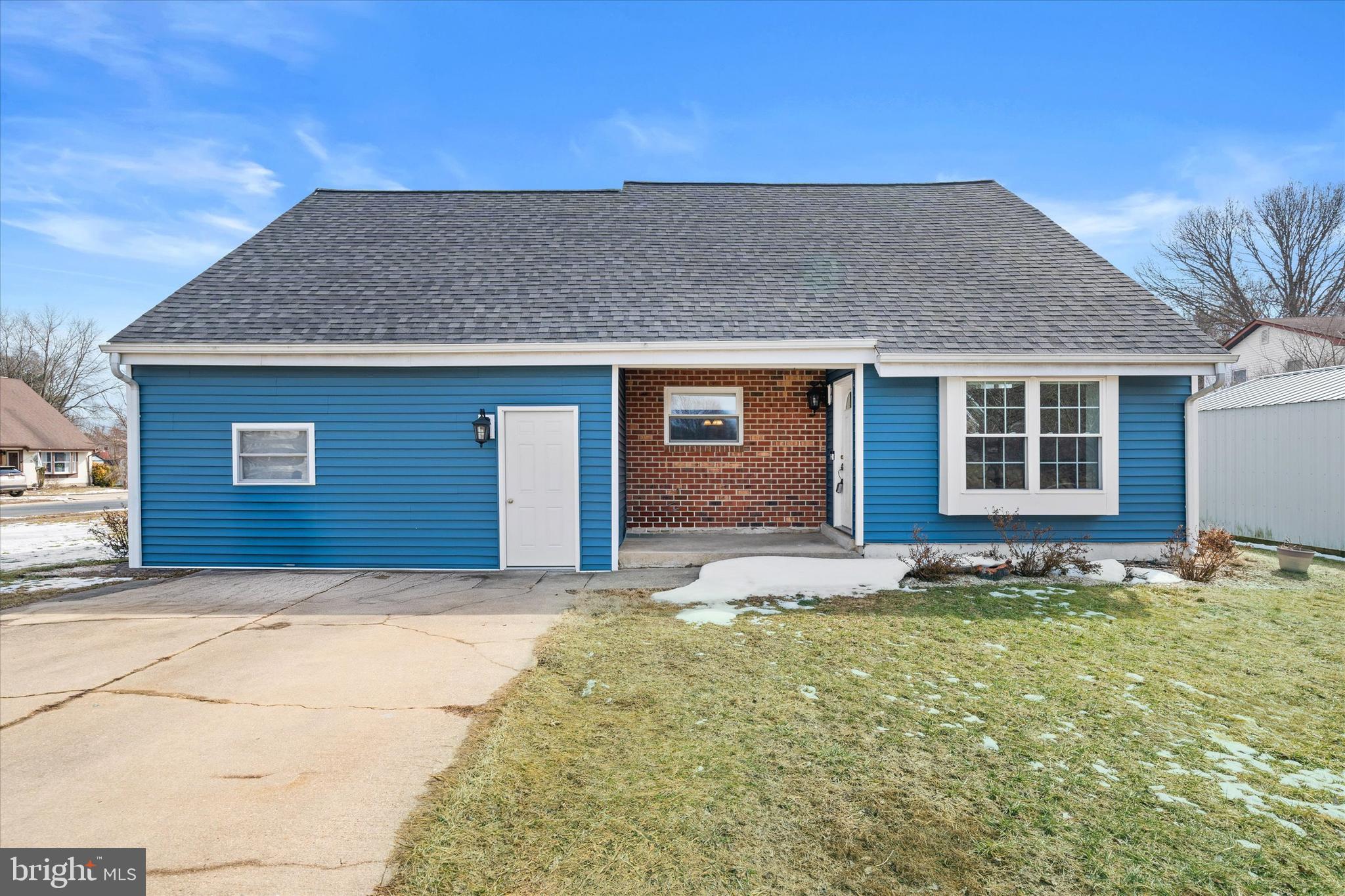 1 PEBBLE PLACE