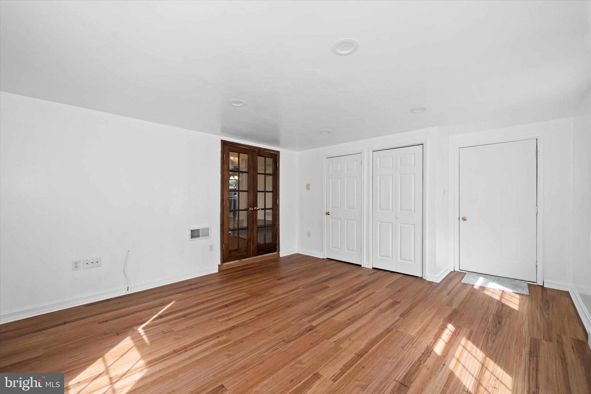1 PEBBLE PLACE