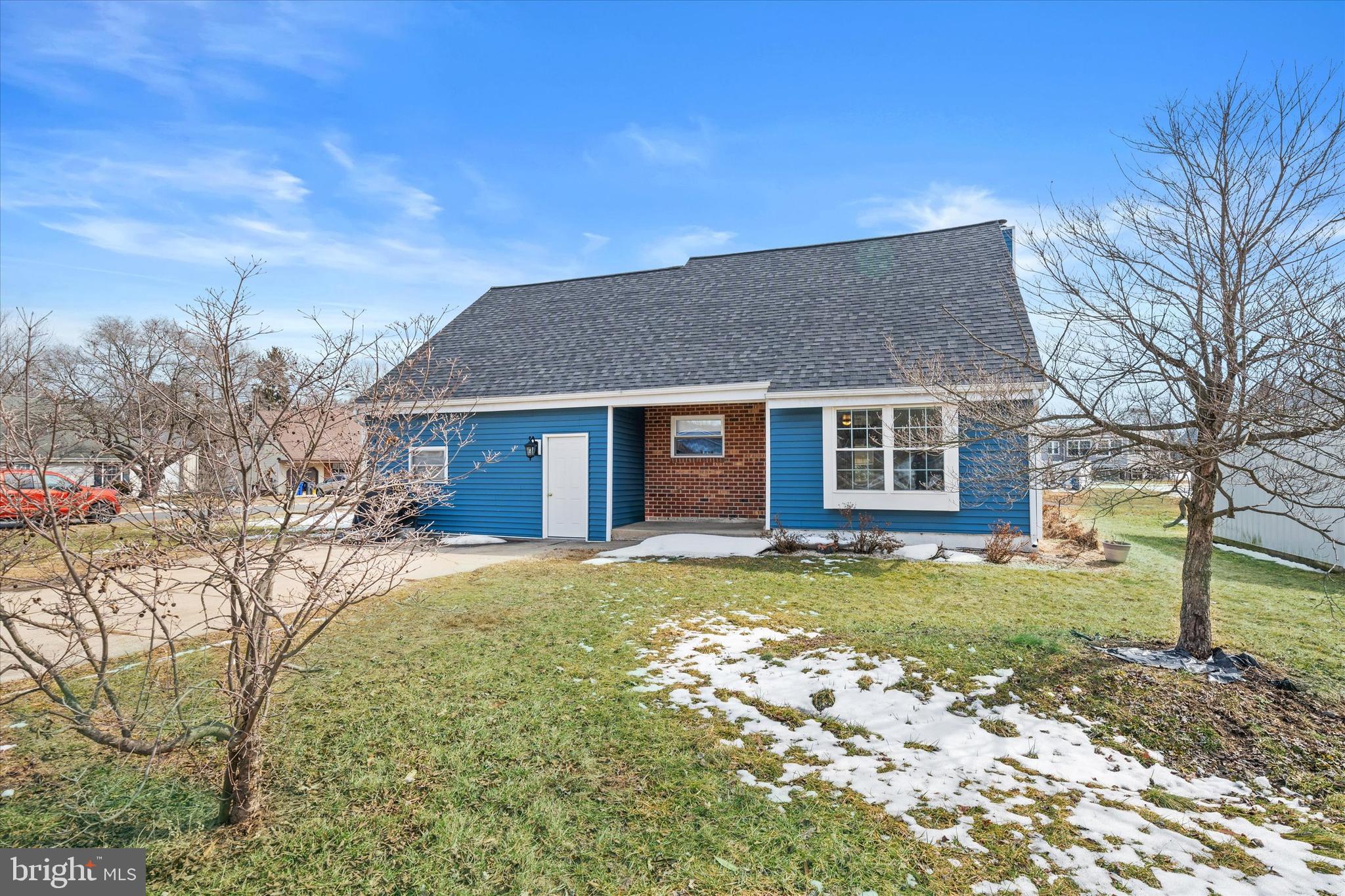 1 PEBBLE PLACE