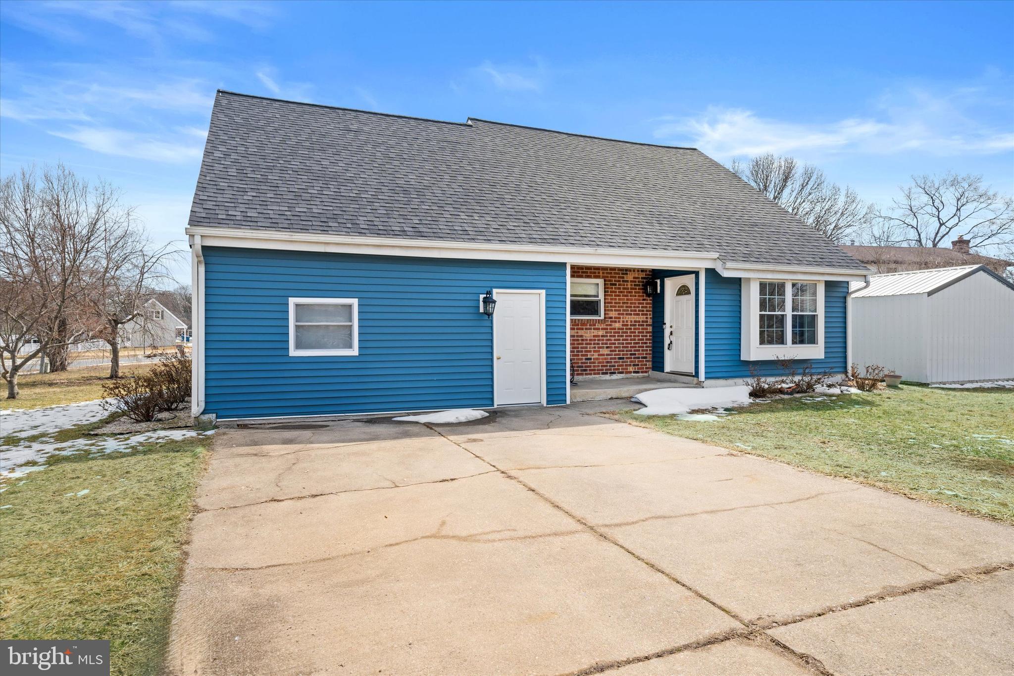 1 PEBBLE PLACE