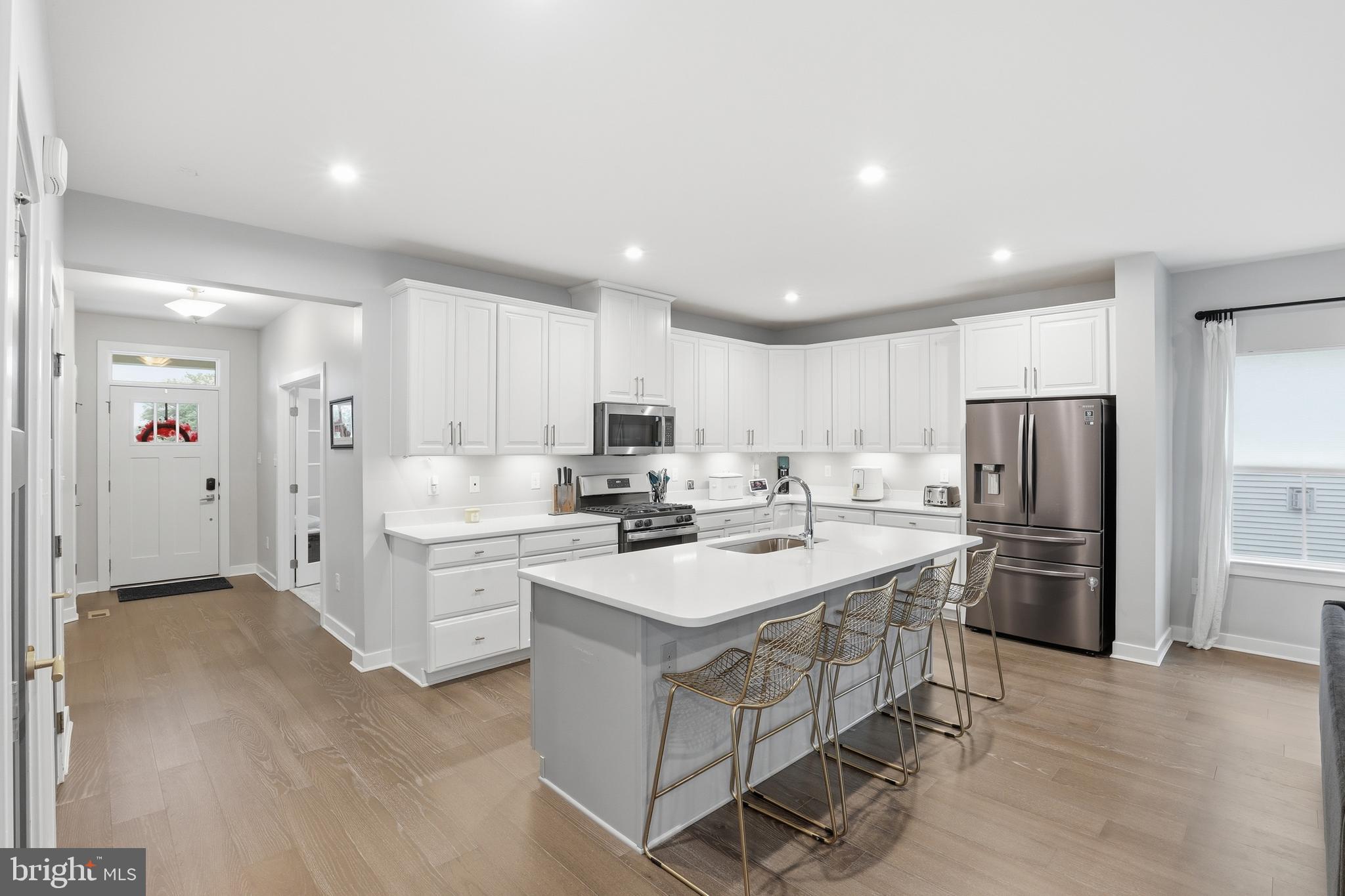 649 SPRING HOLLOW DRIVE