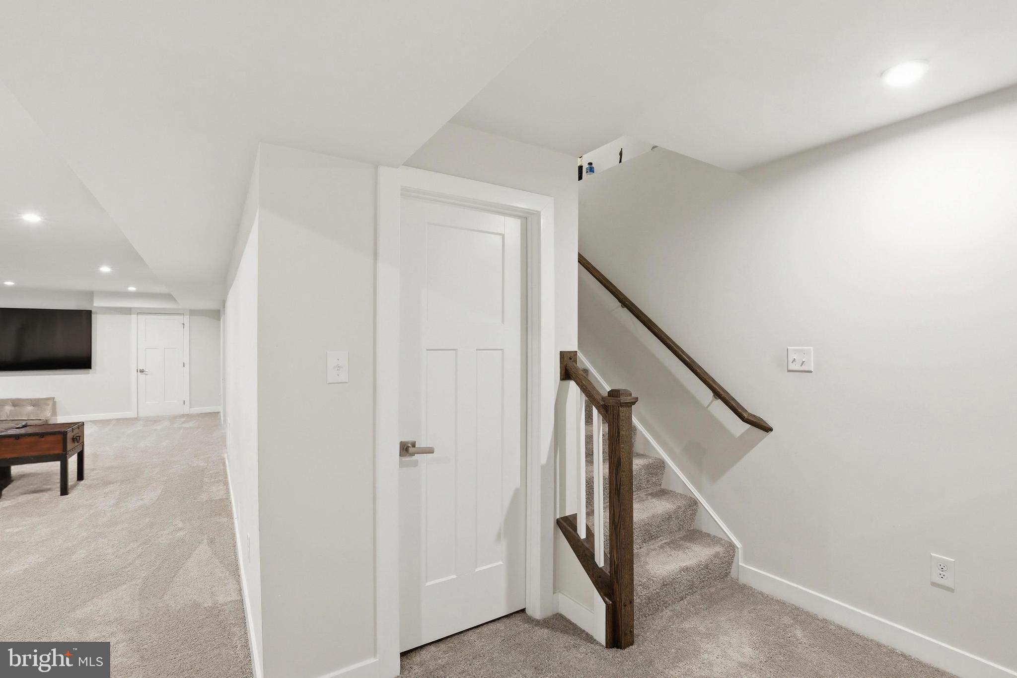 649 SPRING HOLLOW DRIVE