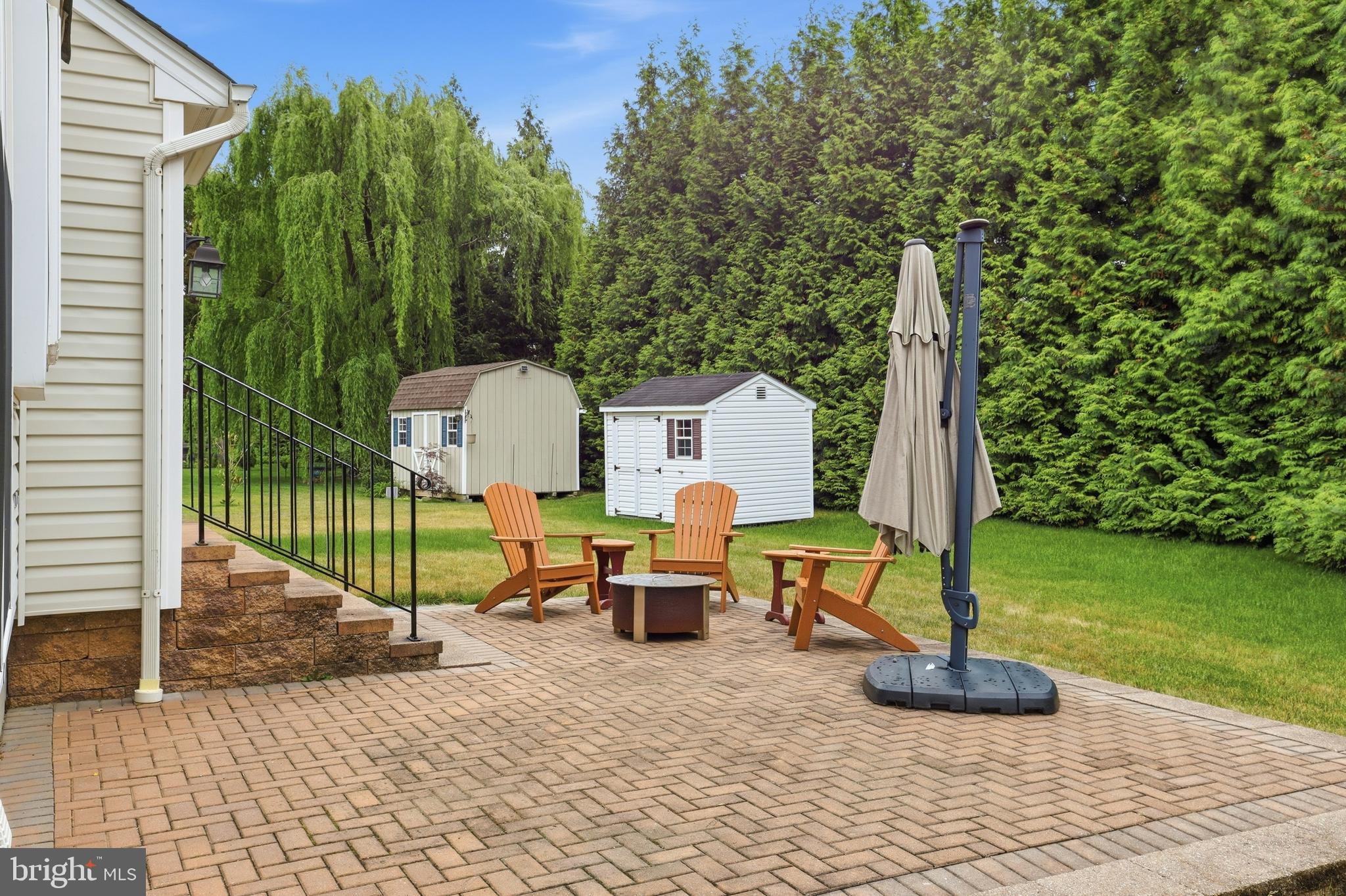 27 E MINGLEWOOD DRIVE