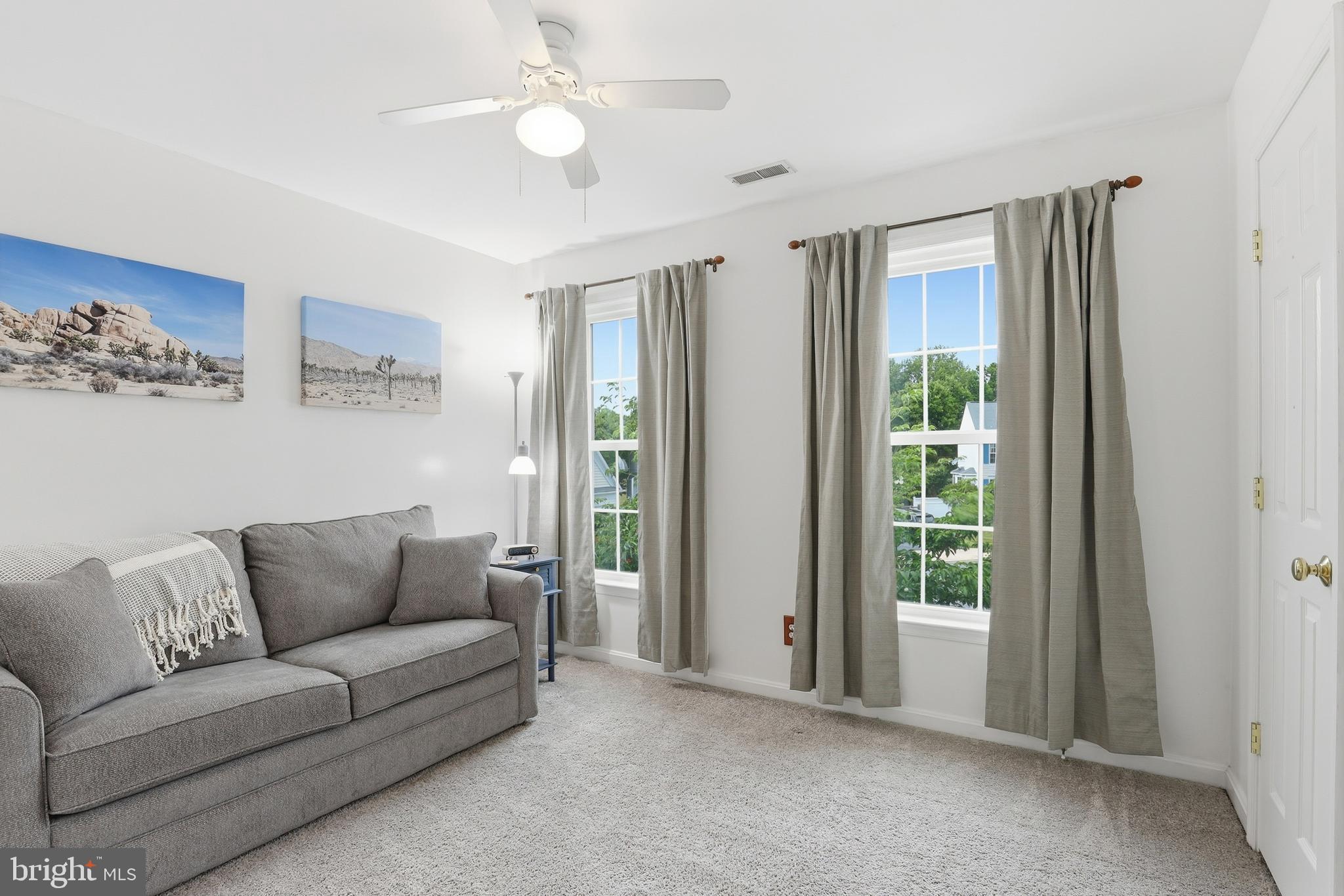 27 E MINGLEWOOD DRIVE
