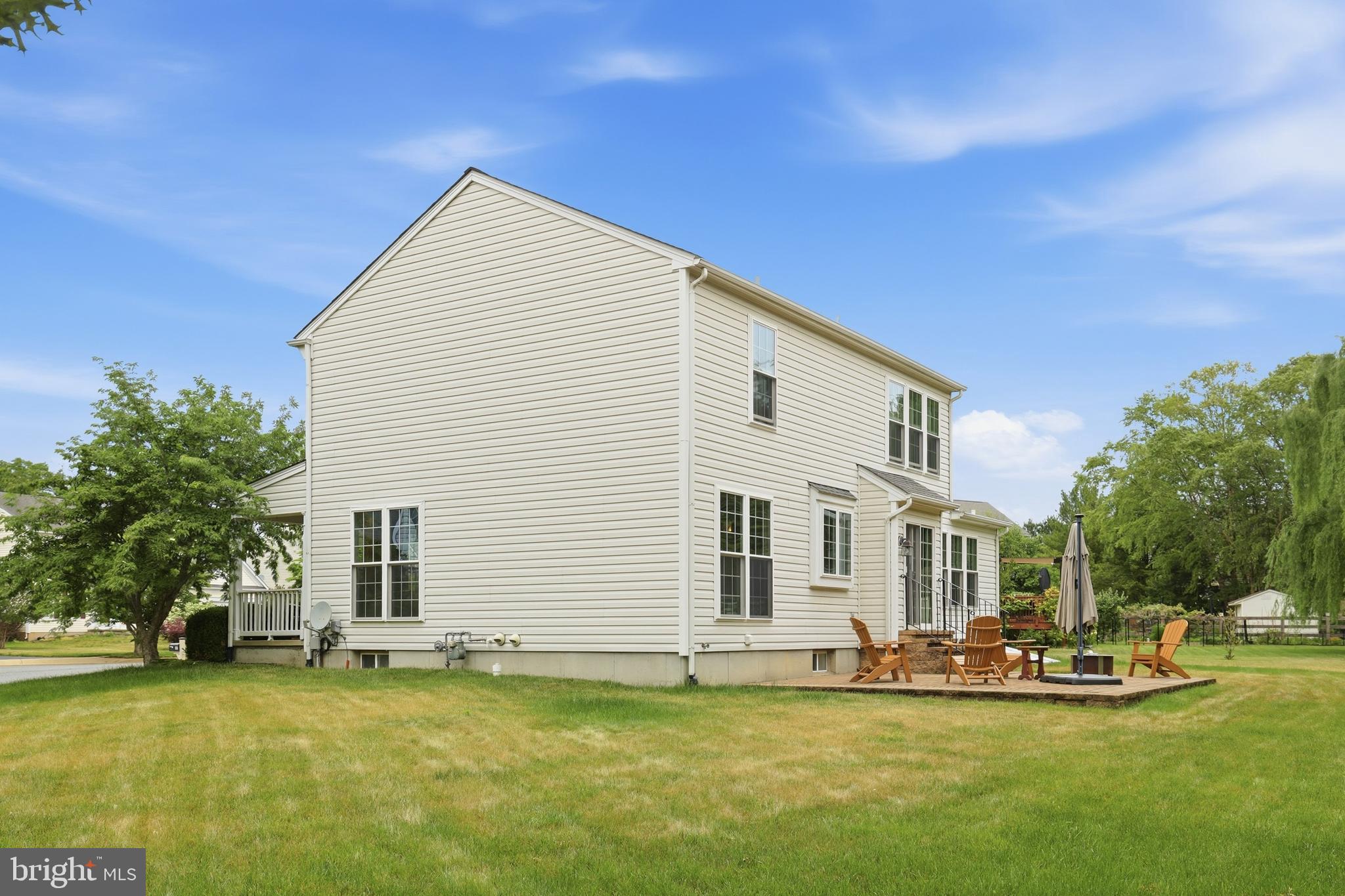 27 E MINGLEWOOD DRIVE