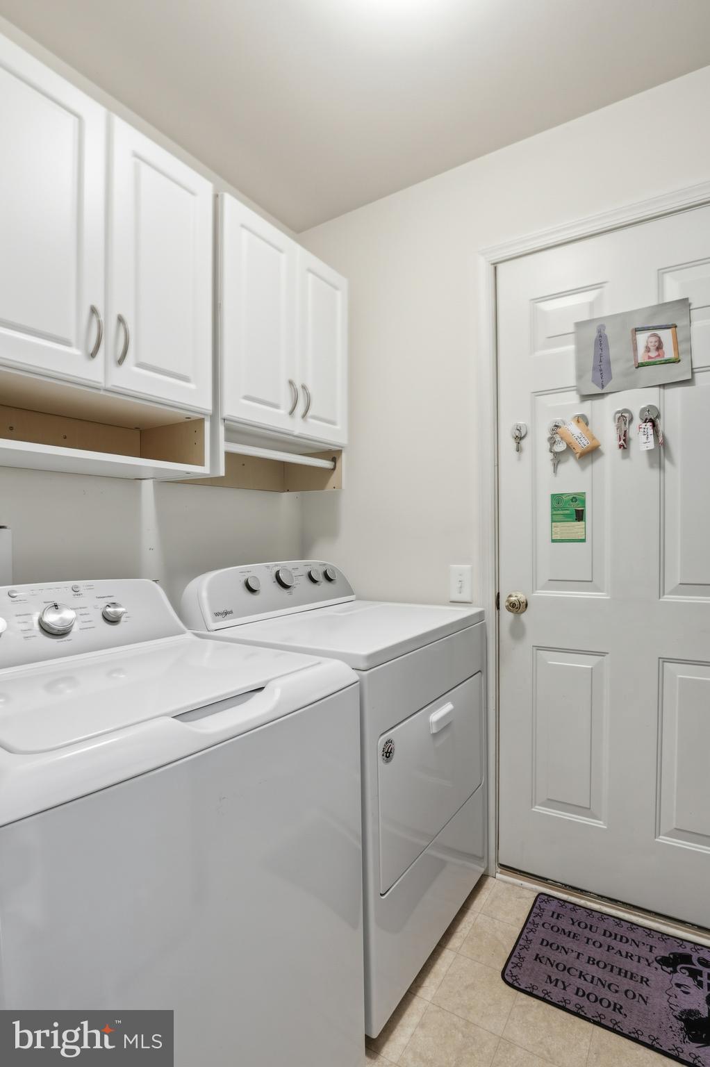 27 E MINGLEWOOD DRIVE