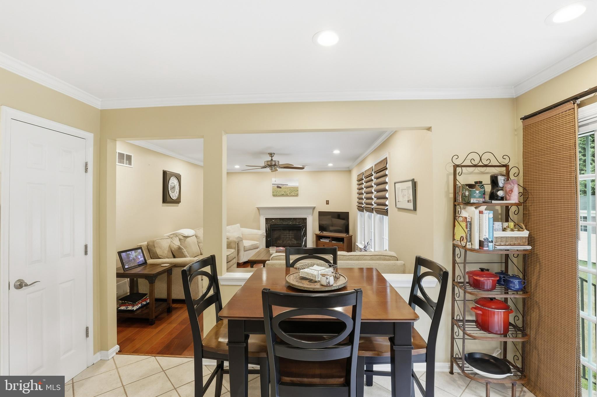27 E MINGLEWOOD DRIVE